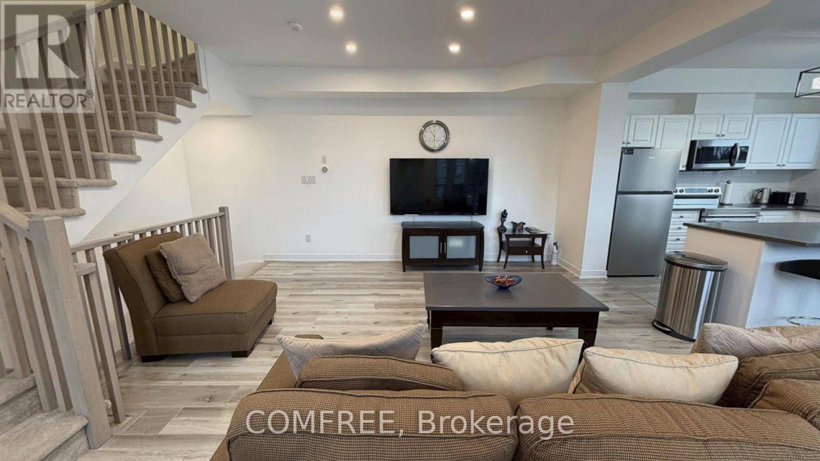 1 Red Maple Lane, Barrie, Ontario L9J 0N4 - Photo 10 - S12997116