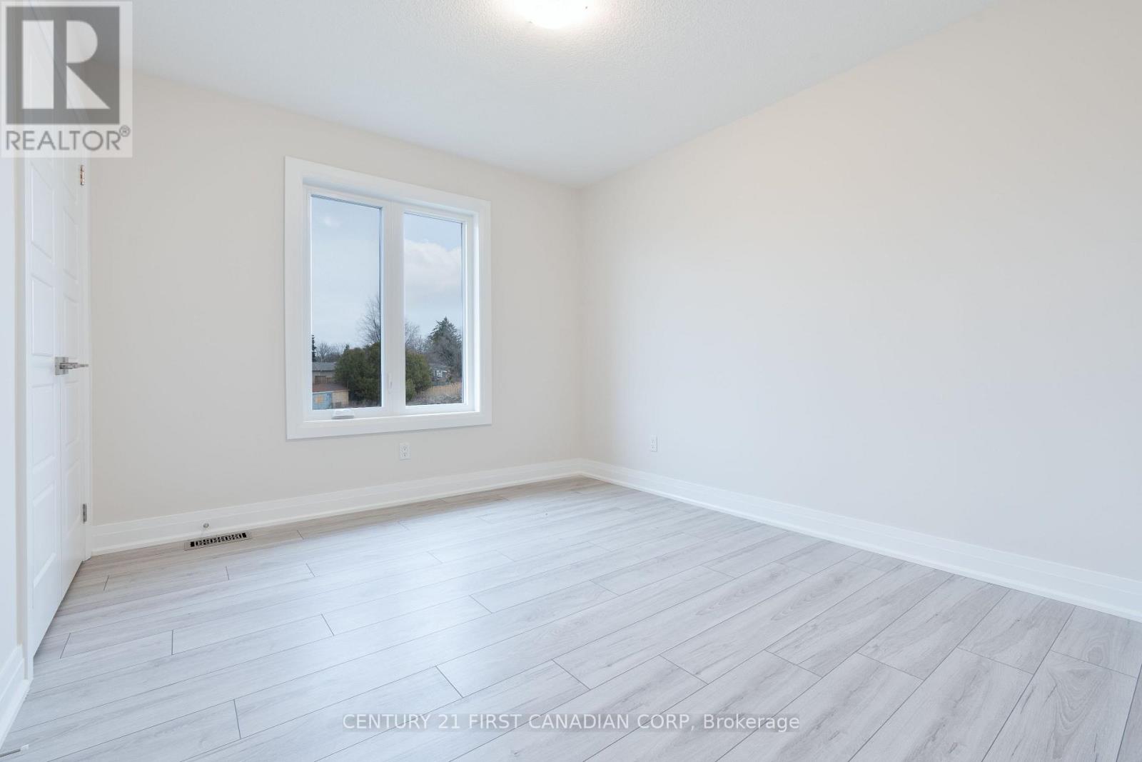 241 Leitch Street, Dutton/dunwich, Ontario  N0L 1J0 - Photo 33 - X12996994