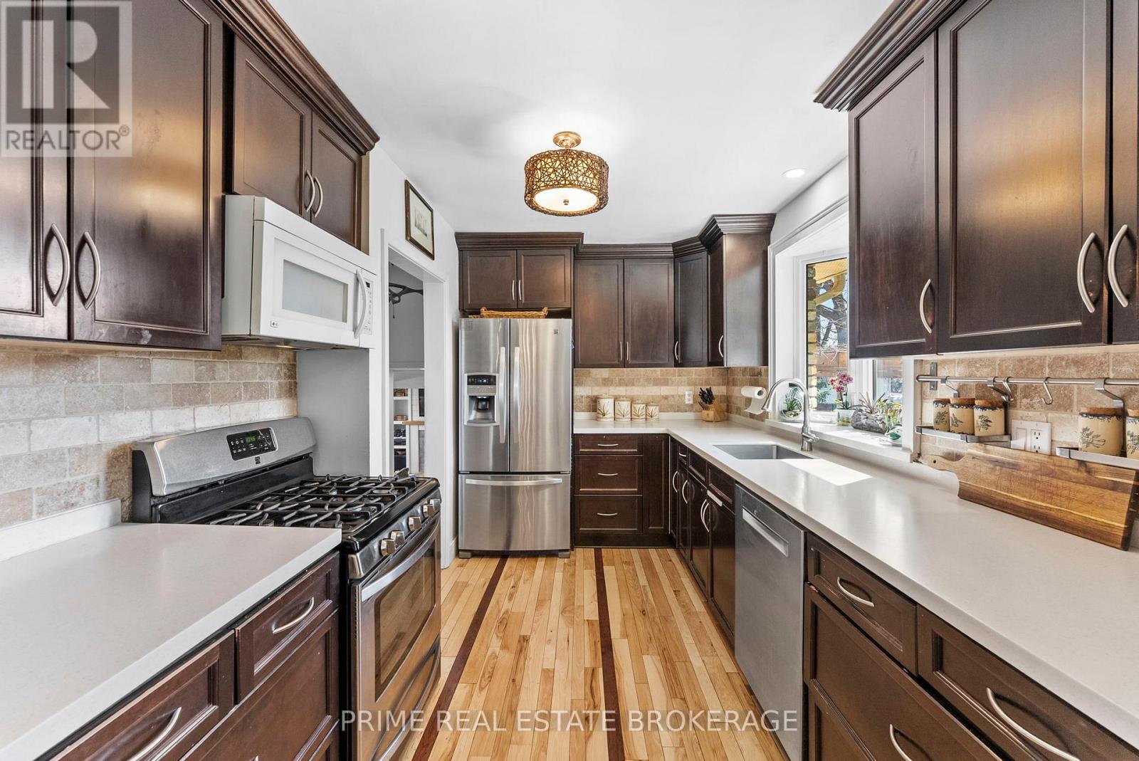 8 Cramston Crescent, London North, Ontario  N6H 3A4 - Photo 10 - X12997194