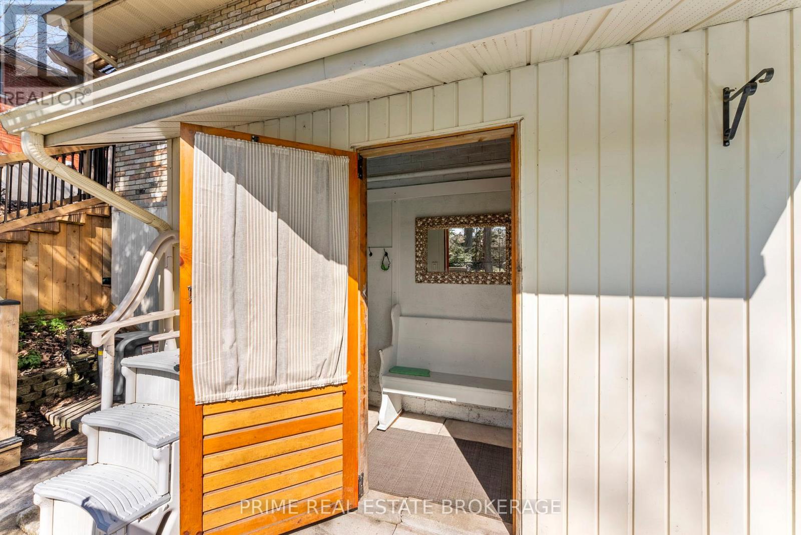 8 Cramston Crescent, London North, Ontario  N6H 3A4 - Photo 42 - X12997194