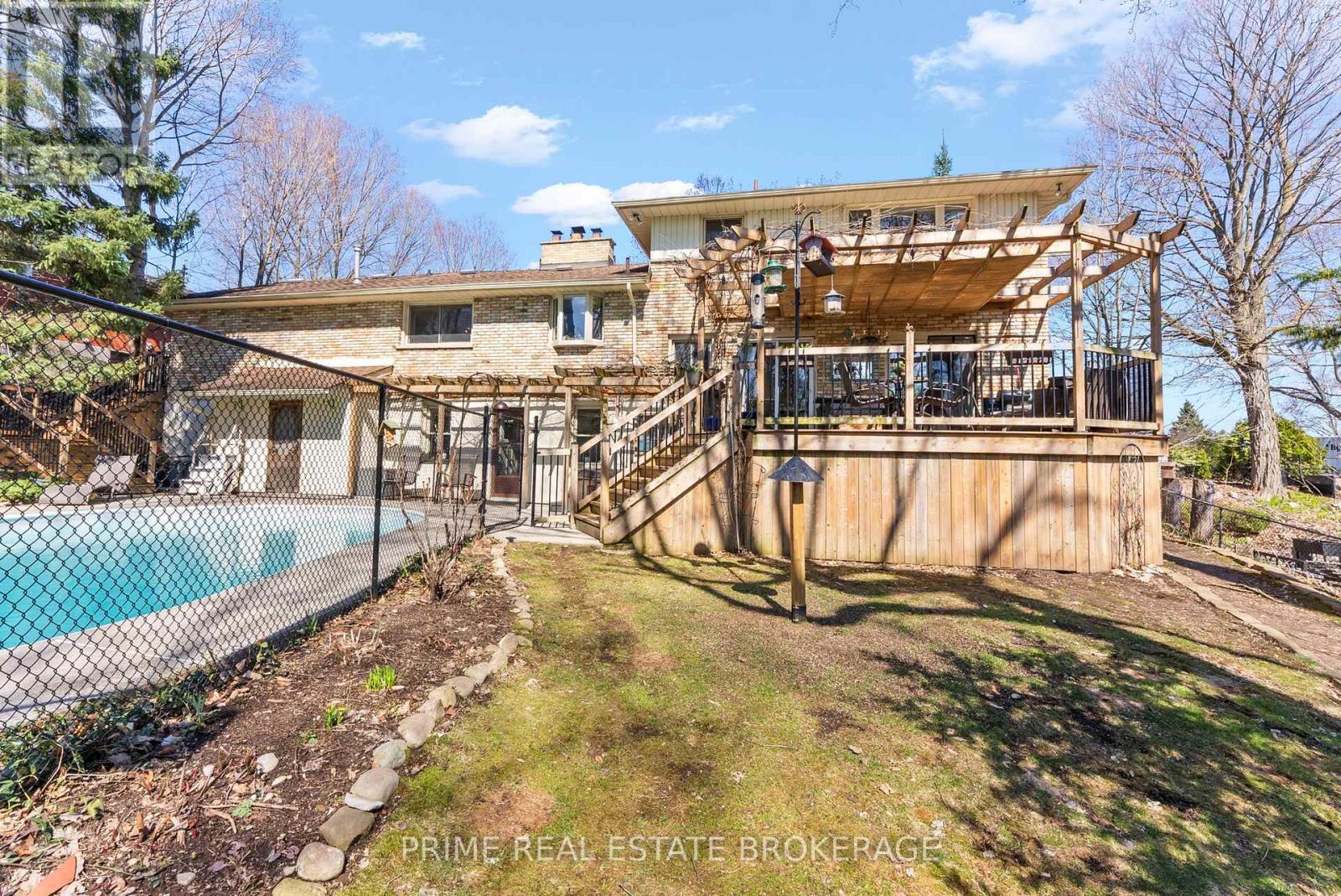 8 Cramston Crescent, London North, Ontario  N6H 3A4 - Photo 44 - X12997194