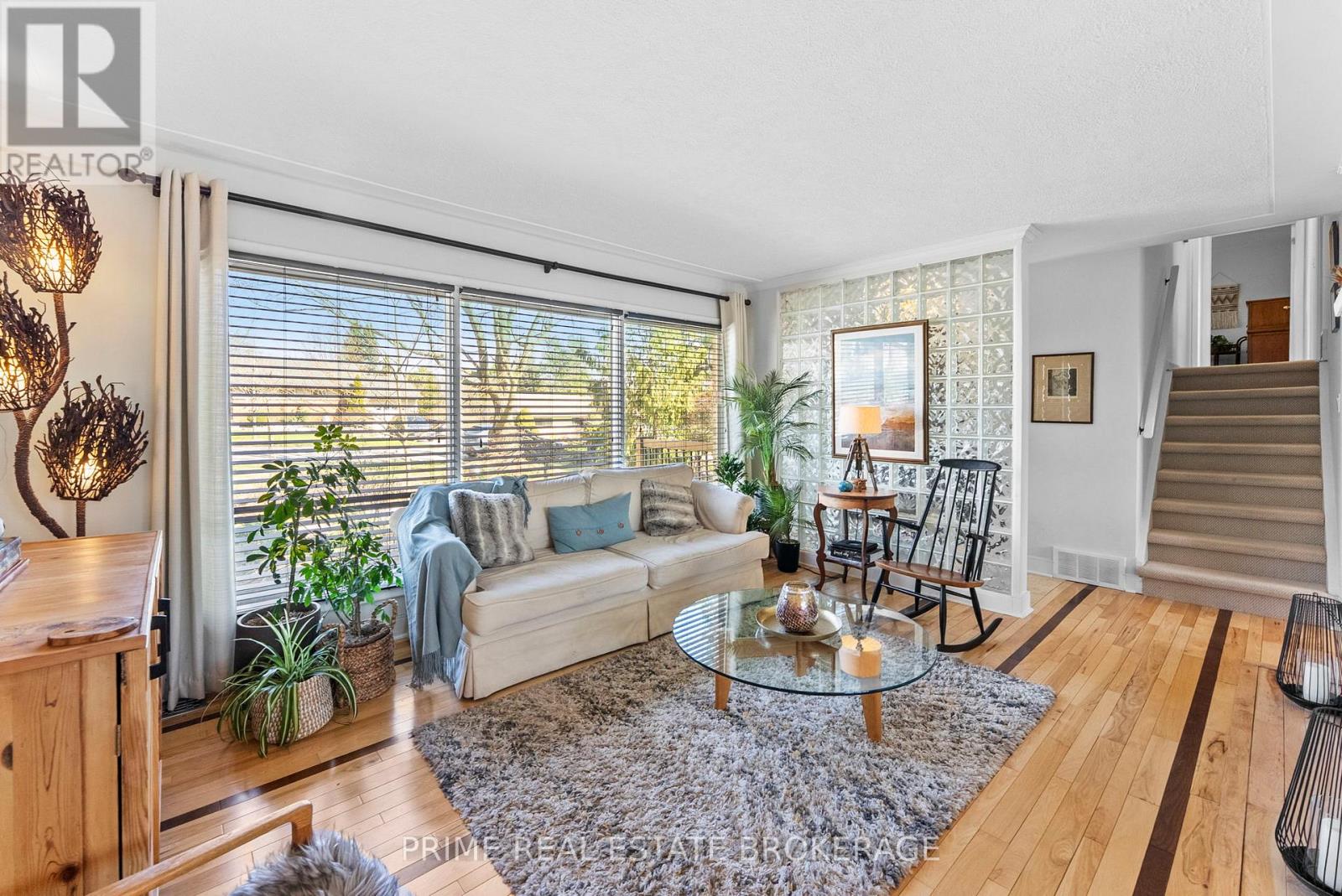 8 Cramston Crescent, London North, Ontario  N6H 3A4 - Photo 6 - X12997194