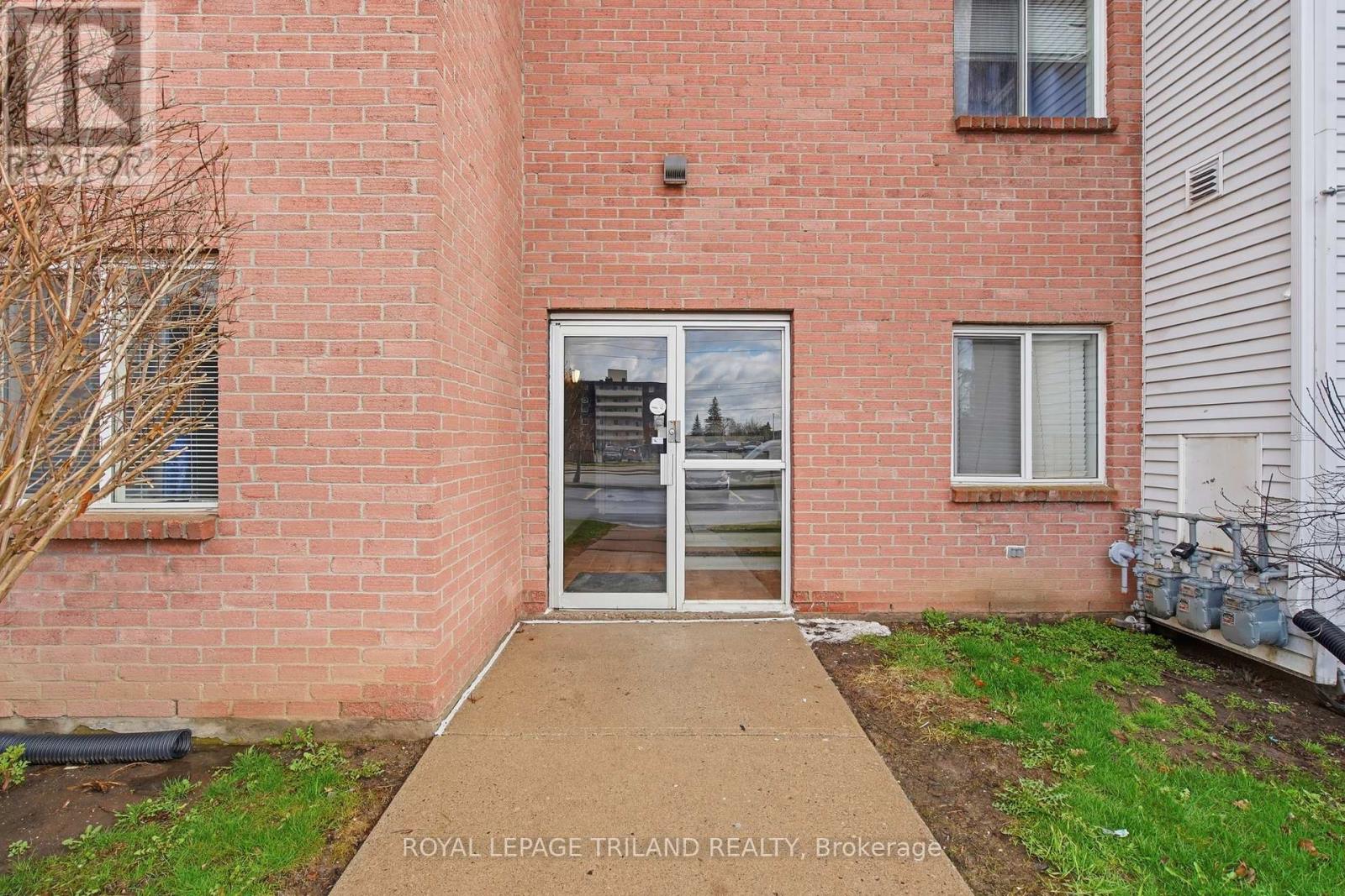 135 - 1096 Jalna Boulevard, London South, Ontario  N6E 3B8 - Photo 3 - X12997240