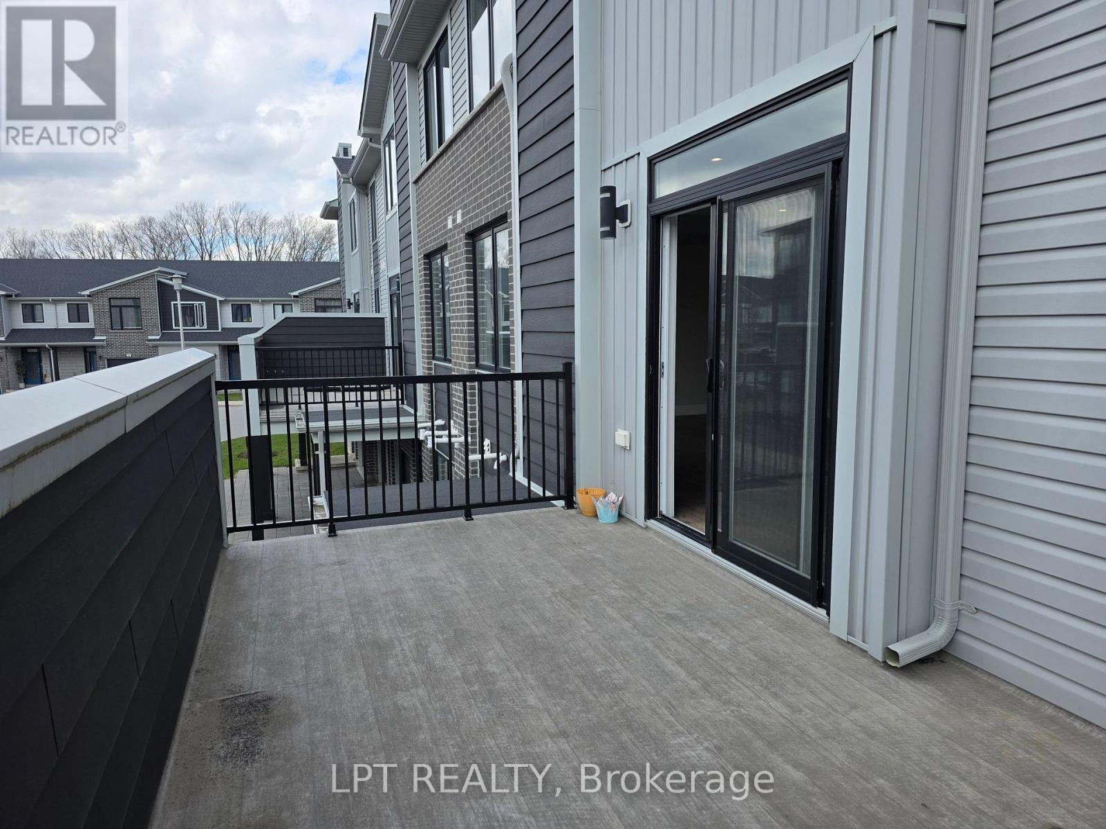 18 - 177 Edgevalley Road W, London East, Ontario  N5V 0C5 - Photo 7 - X12997278