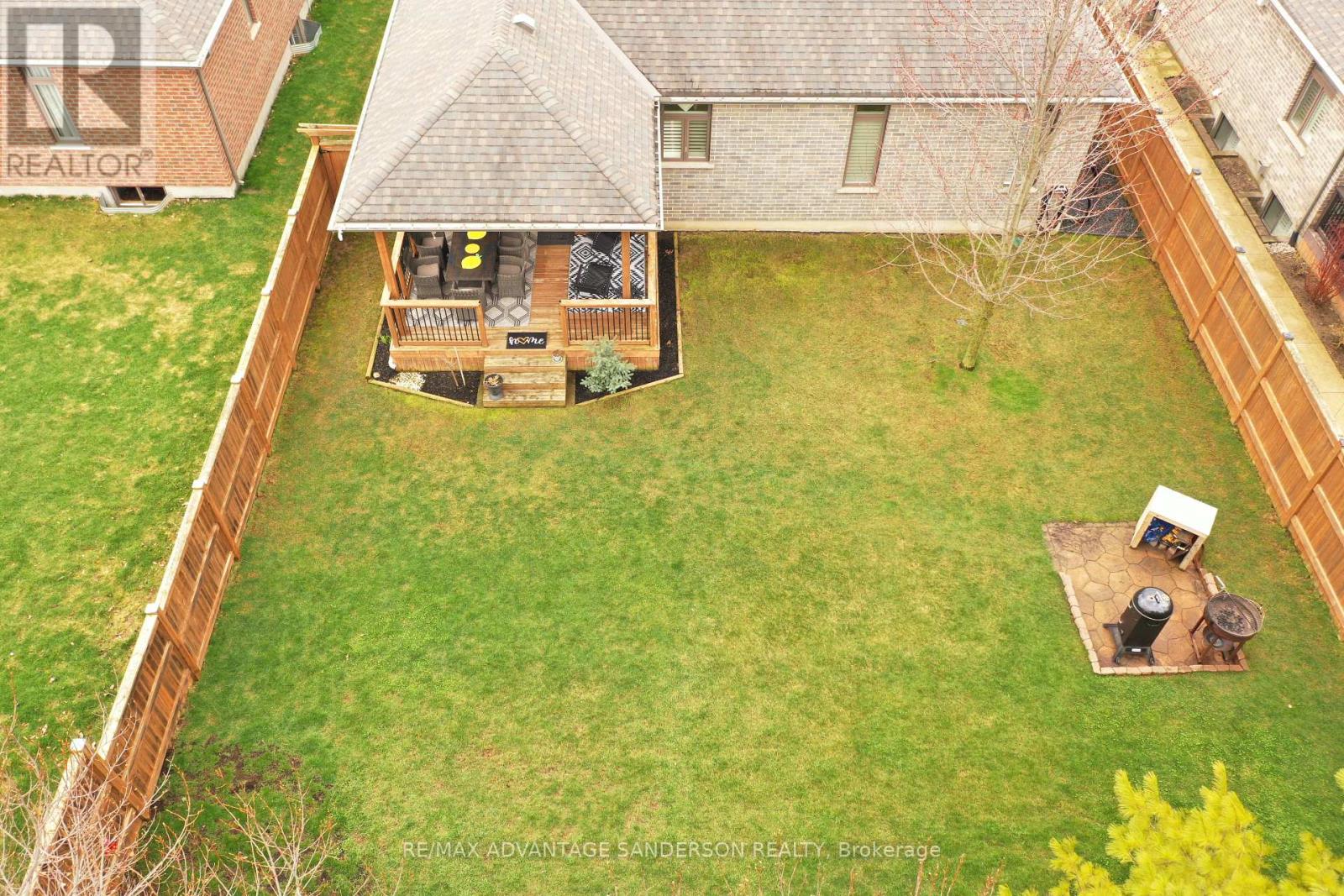 23 Mayapple Crescent, Middlesex Centre, Ontario  N0M 2A0 - Photo 4 - X12997282