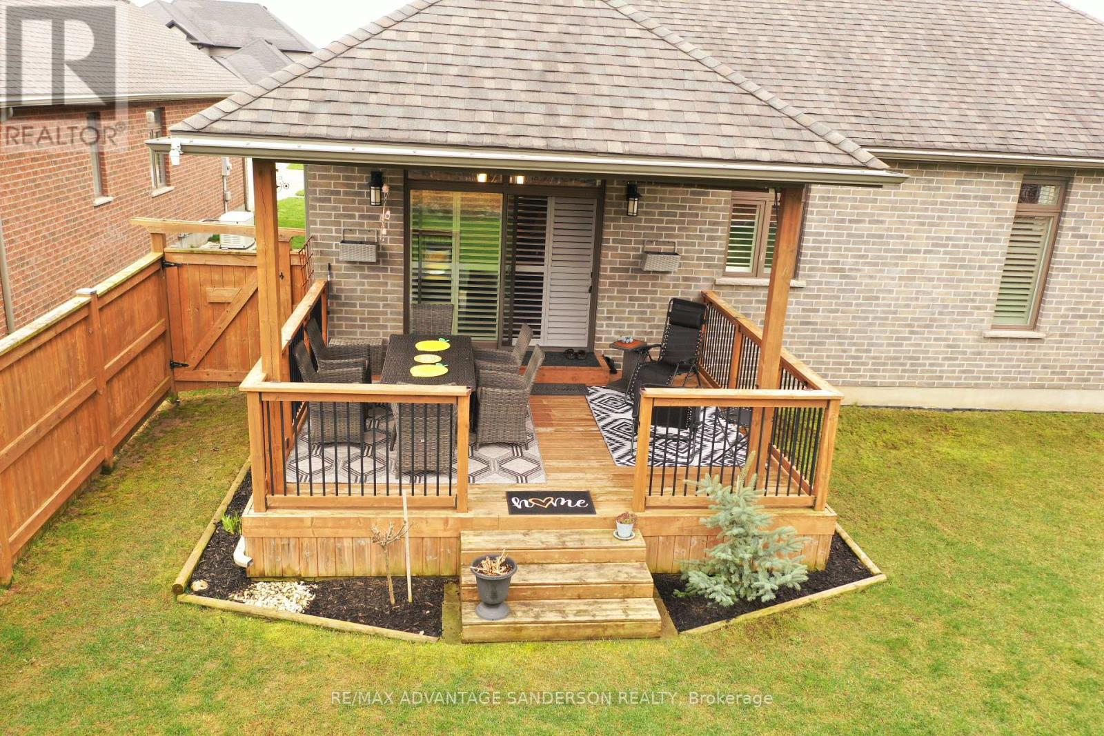 23 Mayapple Crescent, Middlesex Centre, Ontario  N0M 2A0 - Photo 5 - X12997282