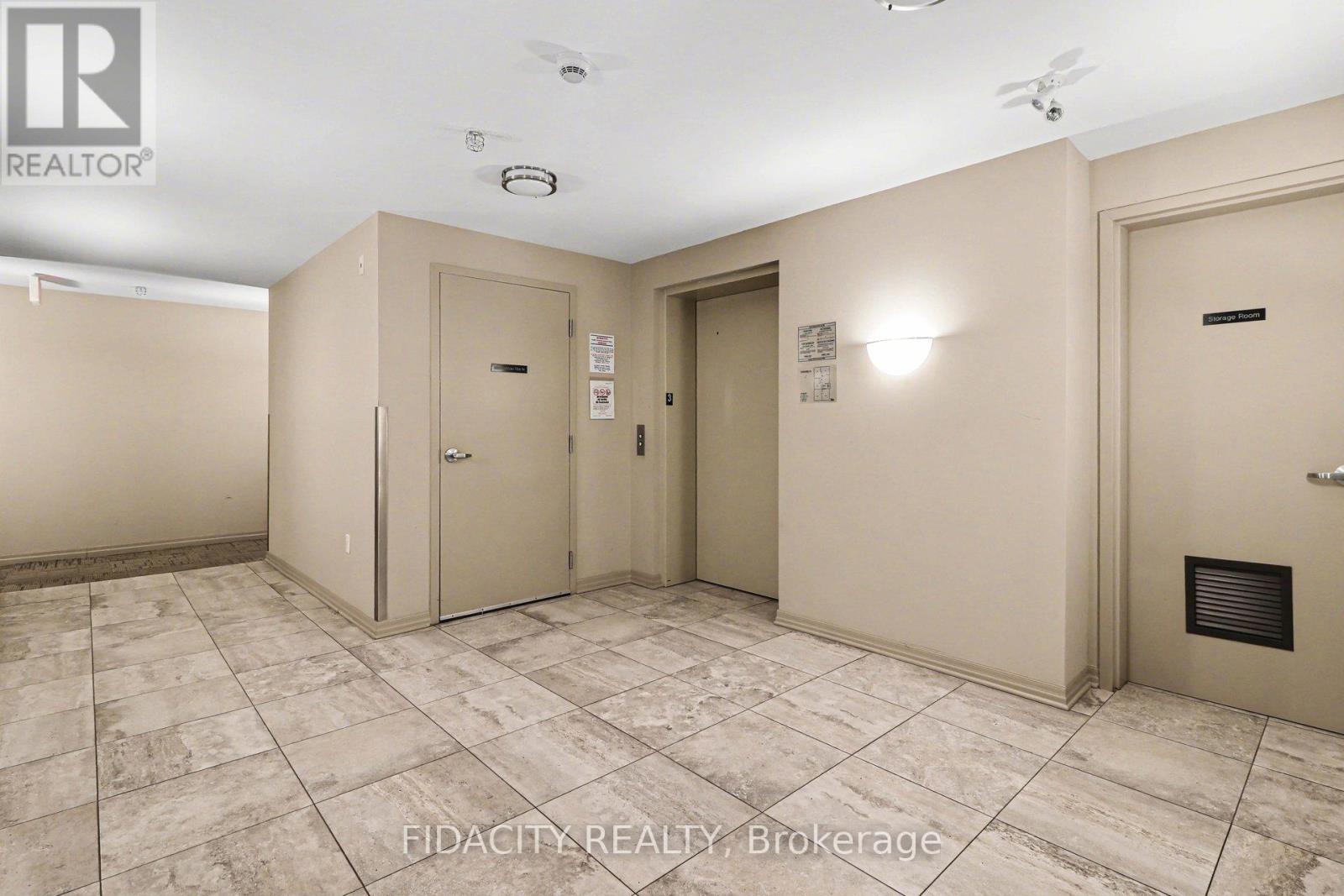 302 - 225 Winterfell Private, Ottawa, Ontario  K1G 4J1 - Photo 4 - X12997052