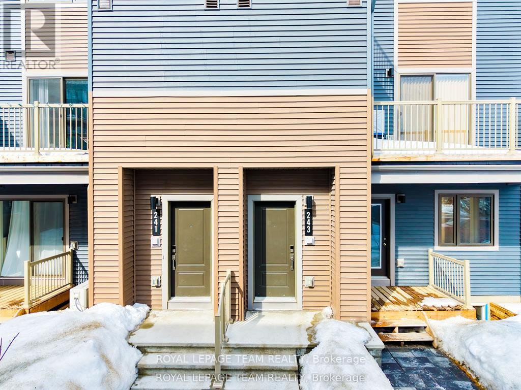 241 David Lewis Private, Ottawa, Ontario  K4A 5S7 - Photo 2 - X12997084