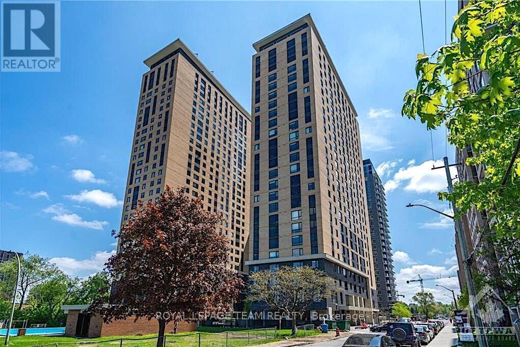 703 - 105 CHAMPAGNE STREET S, Ottawa, Ontario