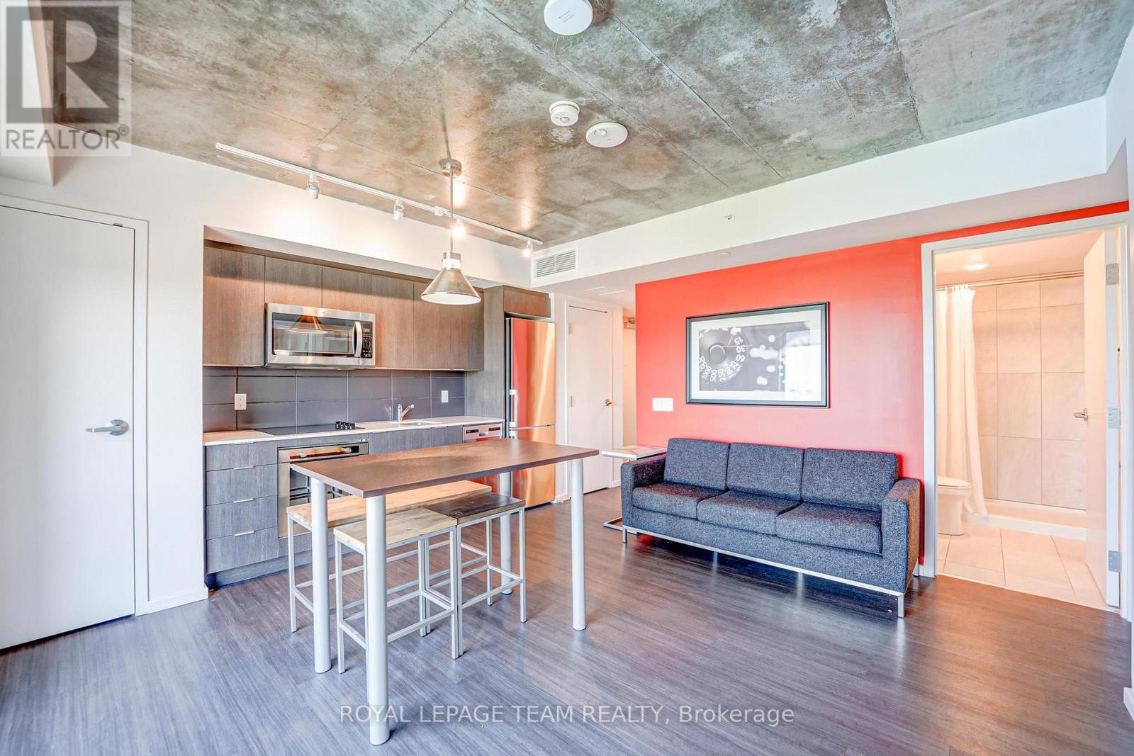 703 - 105 Champagne Street S, Ottawa, Ontario  K1S 5E5 - Photo 4 - X12997202