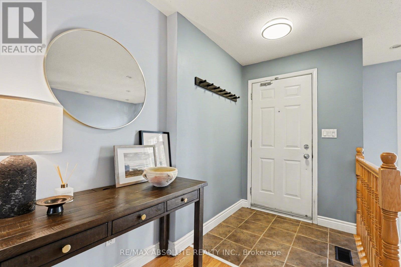 108 - 1512 Walkley Road, Ottawa, Ontario K1V 2G7 - Photo 3 - X12997228