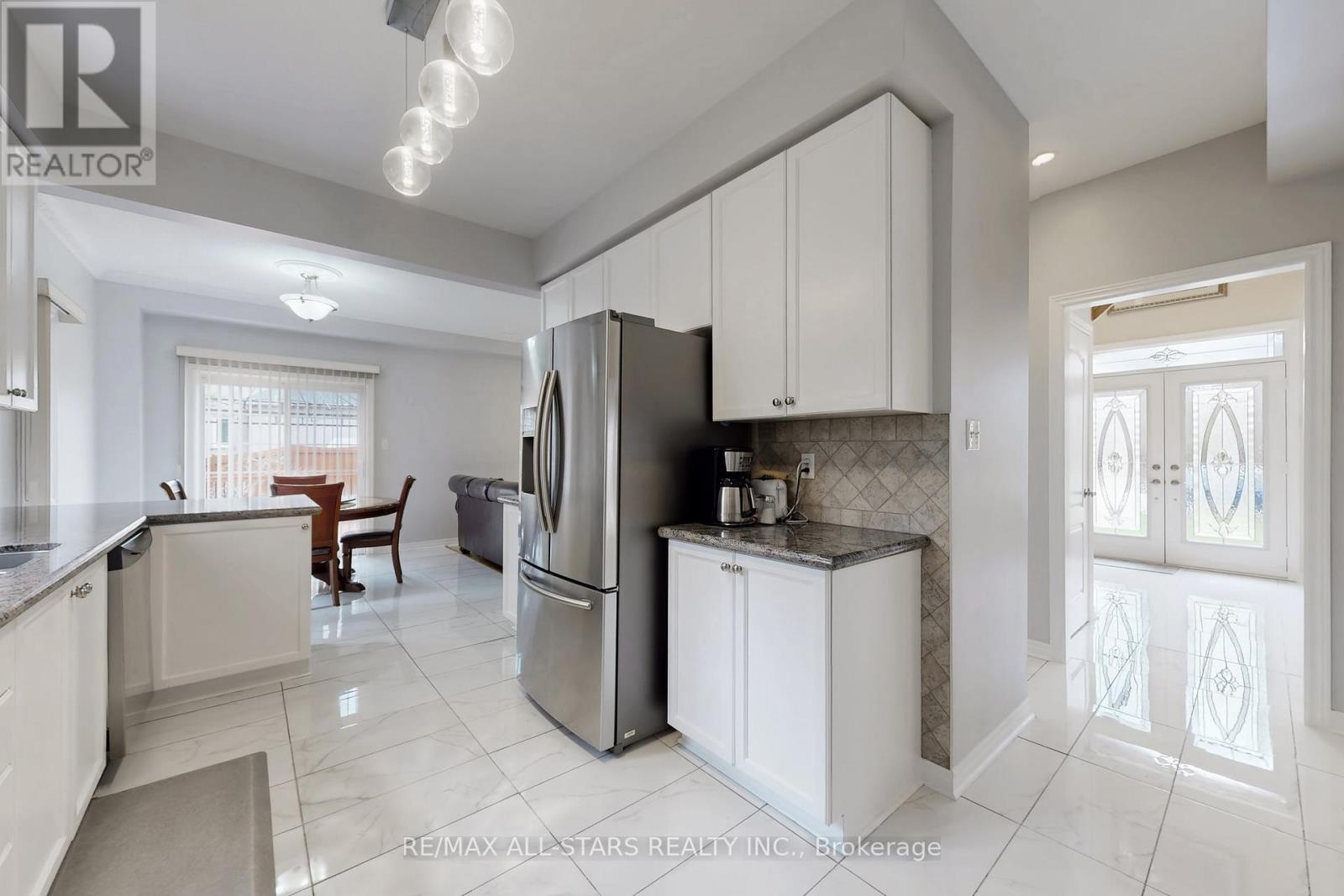 75 Gloria Crescent, Whitby, Ontario  L1P 1V3 - Photo 18 - E12996416