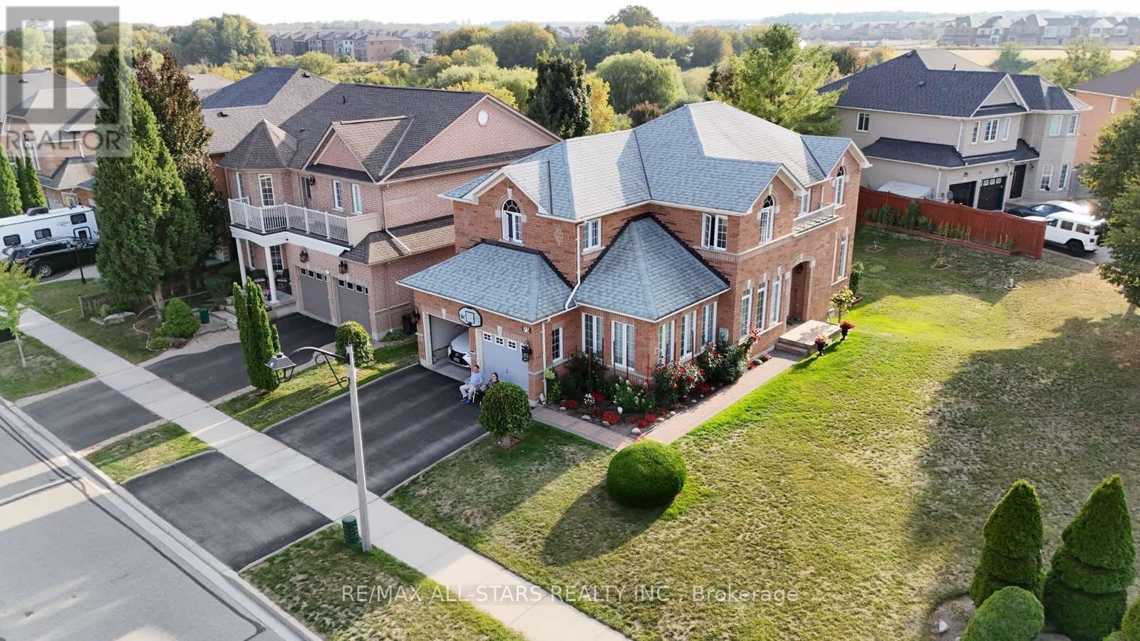 75 GLORIA CRESCENT, Whitby, Ontario