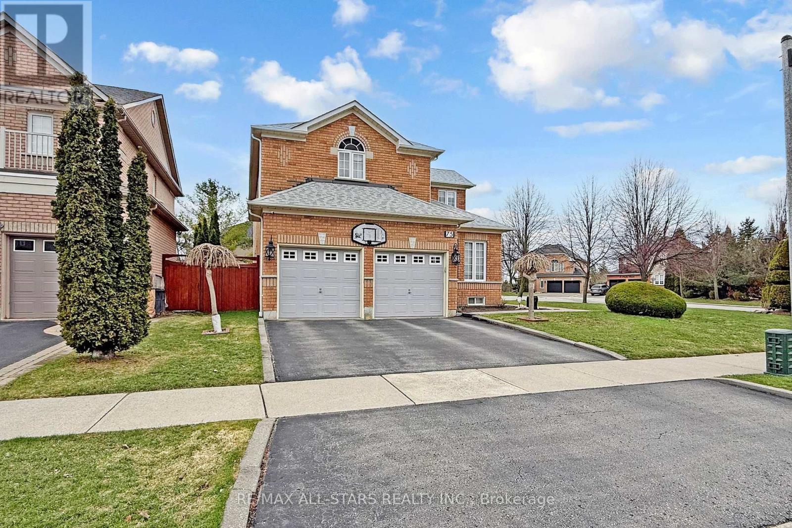 75 Gloria Crescent, Whitby, Ontario  L1P 1V3 - Photo 5 - E12996416