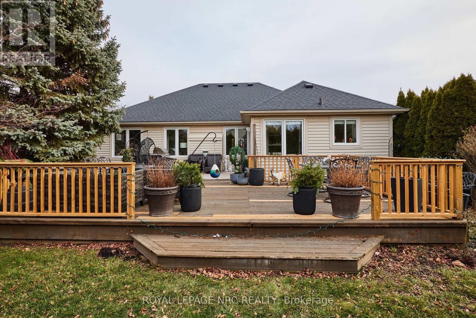 611 Victoria Street, Niagara-On-The-Lake, Ontario  L0S 1J0 - Photo 40 - X12701784