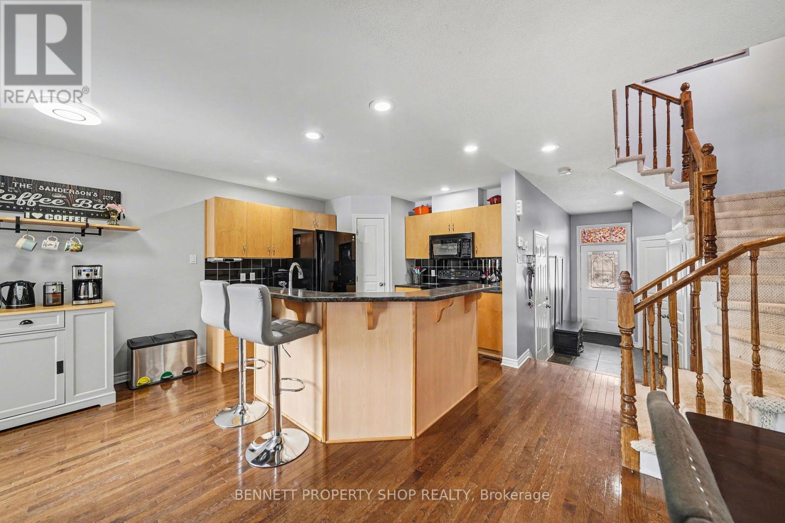 366 Grey Seal Circle, Ottawa, Ontario K1V 2H5 - Photo 4 - X12913660