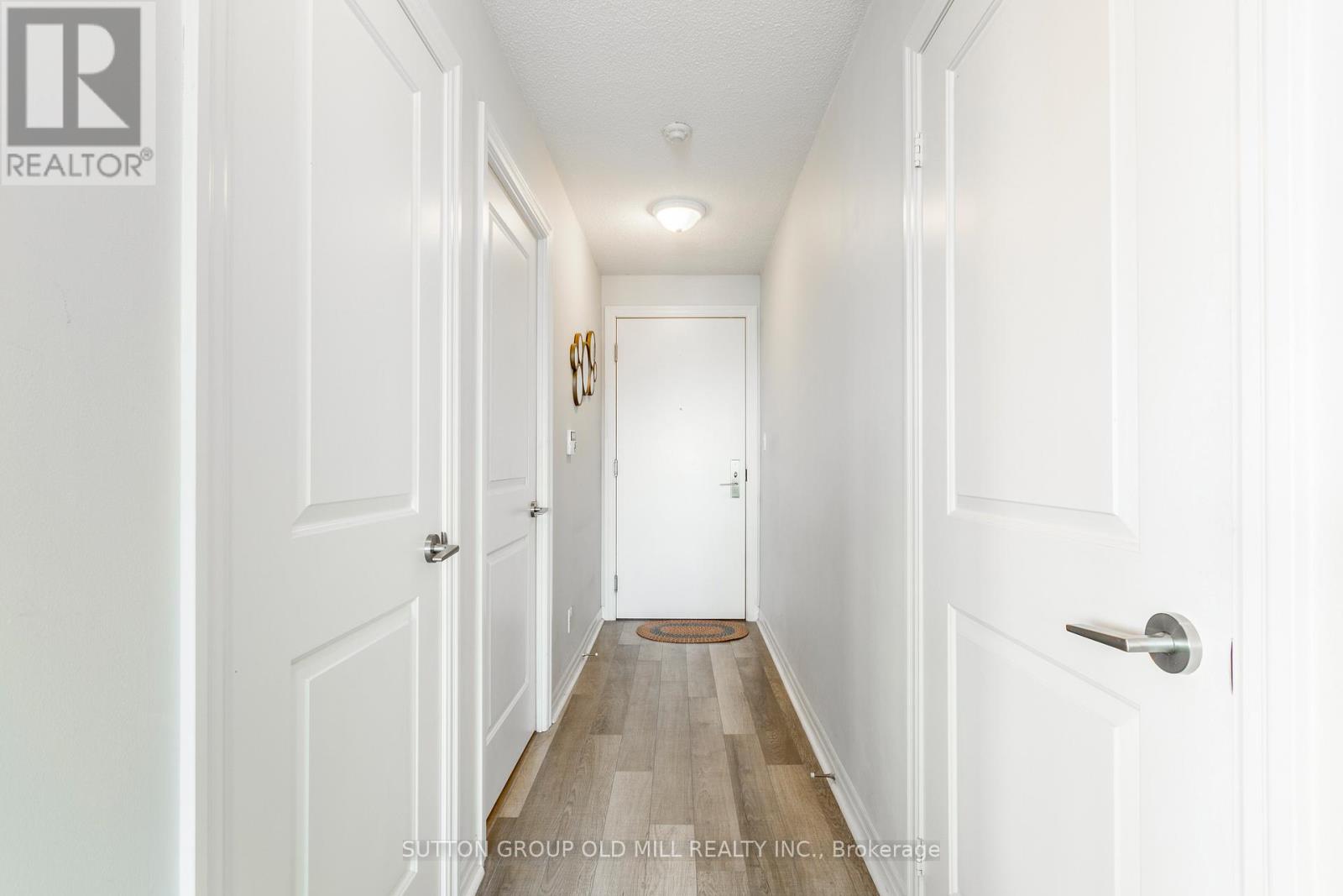 1909 - 2015 Sheppard Avenue E, Toronto, Ontario  M2J 0B3 - Photo 2 - C12997032