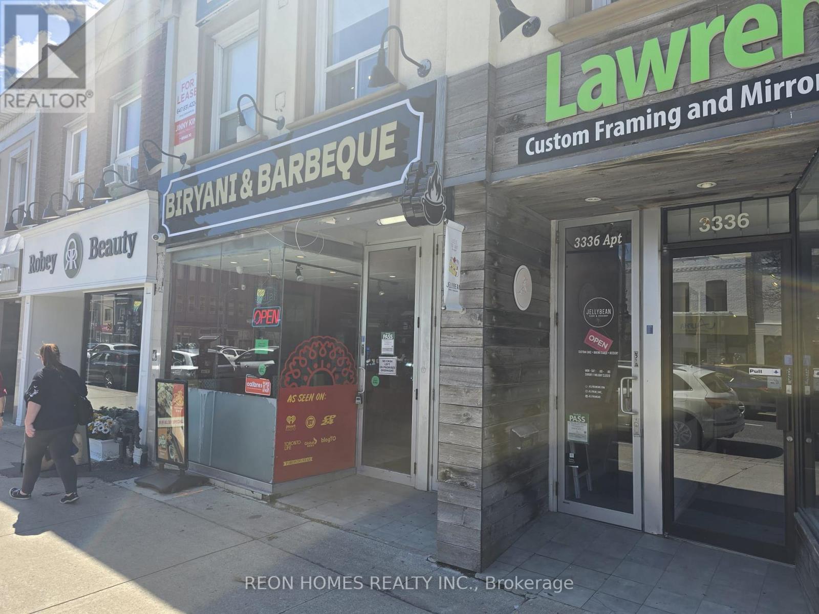 3334 Yonge Street, Toronto, Ontario  M4N 2M4 - Photo 2 - C12997068