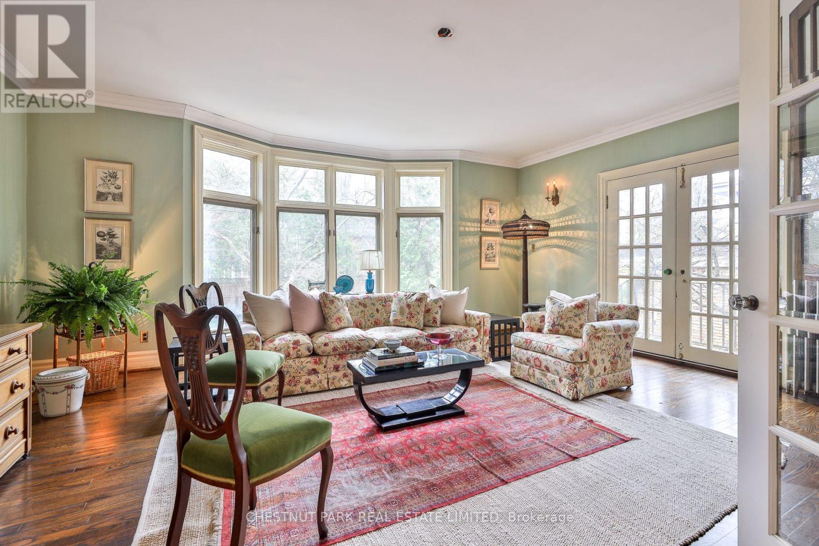 127 Roxborough Drive, Toronto, Ontario  M4W 1X5 - Photo 14 - C12997172