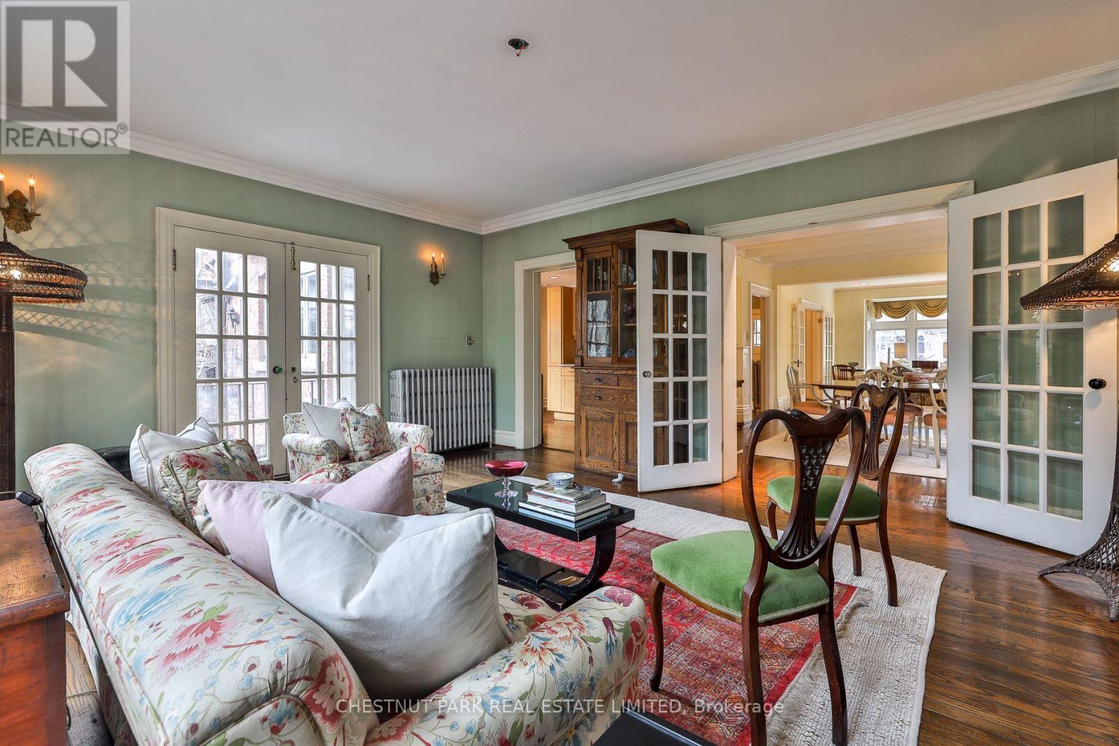 127 Roxborough Drive, Toronto, Ontario  M4W 1X5 - Photo 15 - C12997172