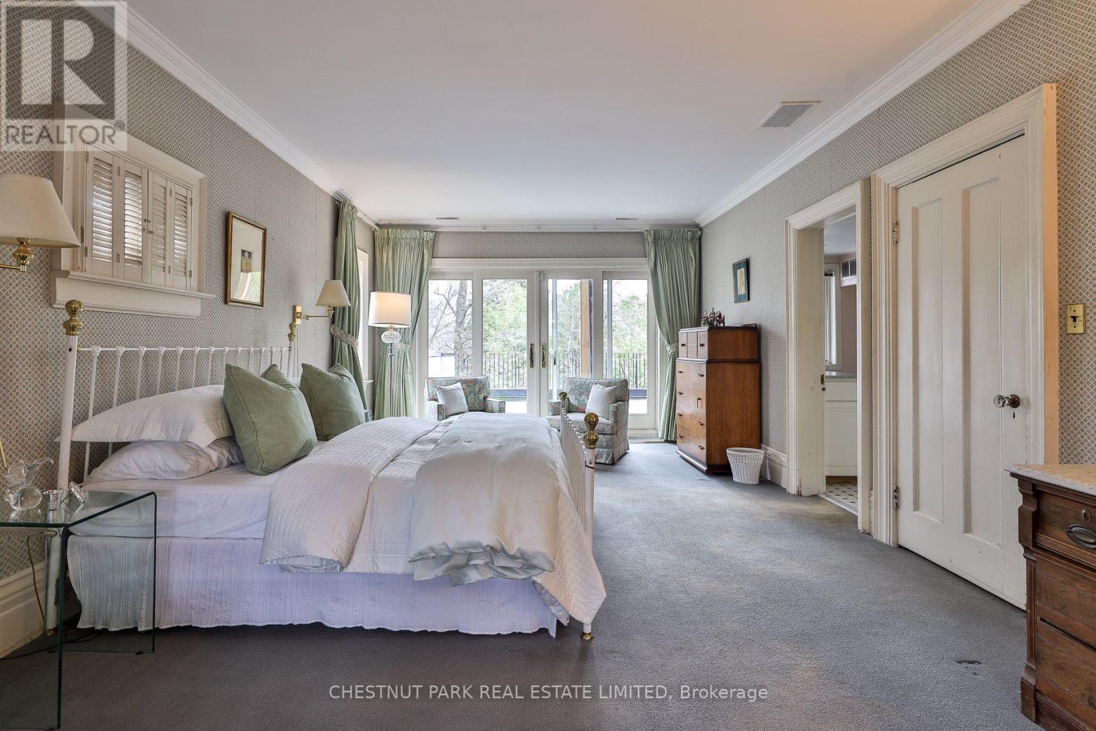 127 Roxborough Drive, Toronto, Ontario  M4W 1X5 - Photo 22 - C12997172