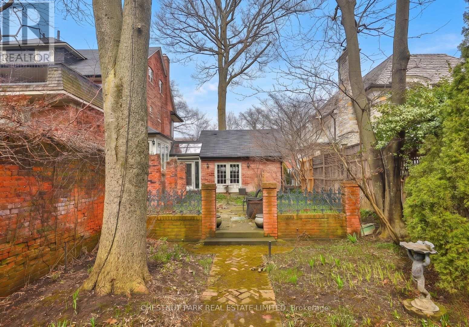 127 Roxborough Drive, Toronto, Ontario  M4W 1X5 - Photo 33 - C12997172