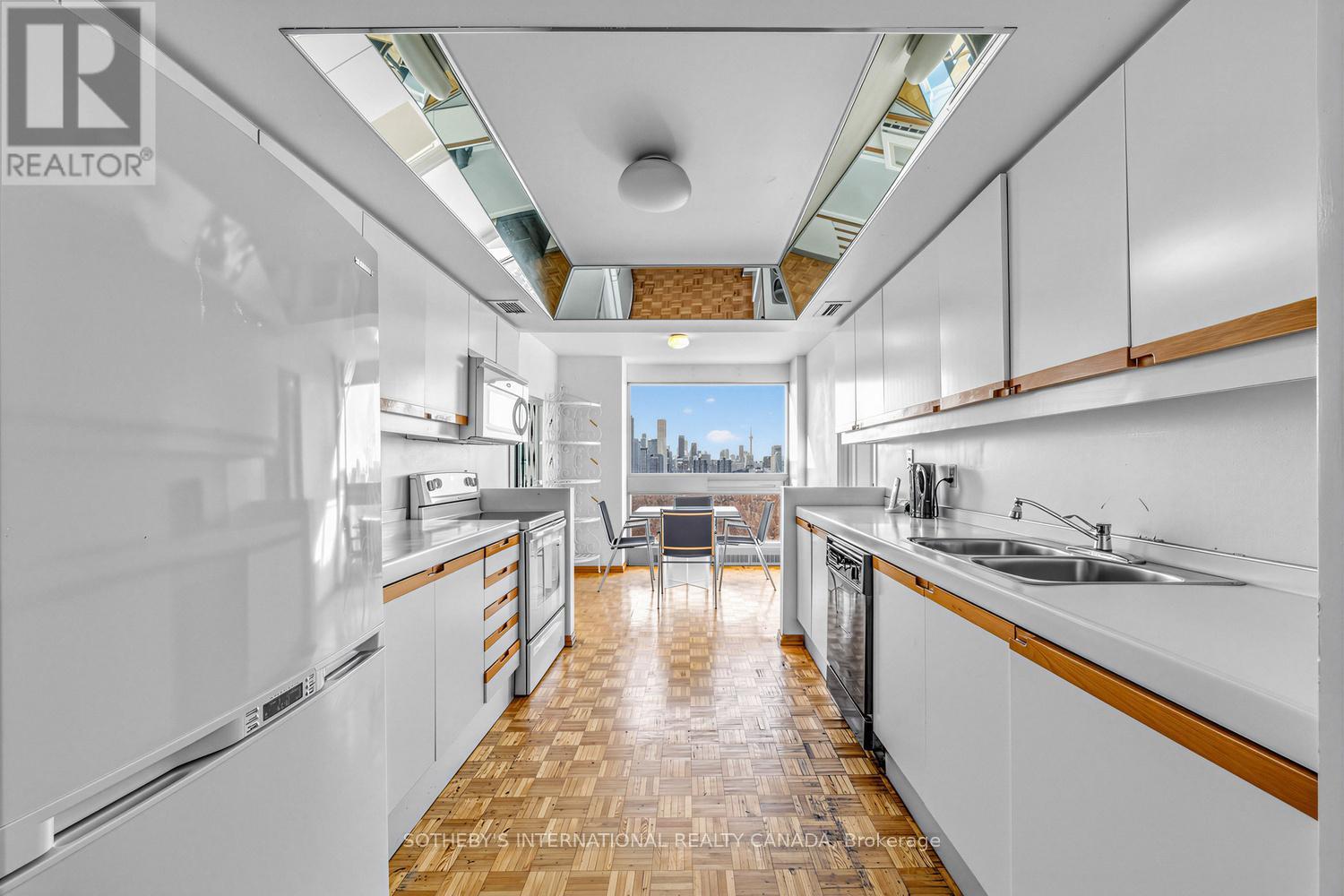 1002 - 61 St Clair Avenue W, Toronto, Ontario M4V 2Y8 - Photo 14 - C12997176