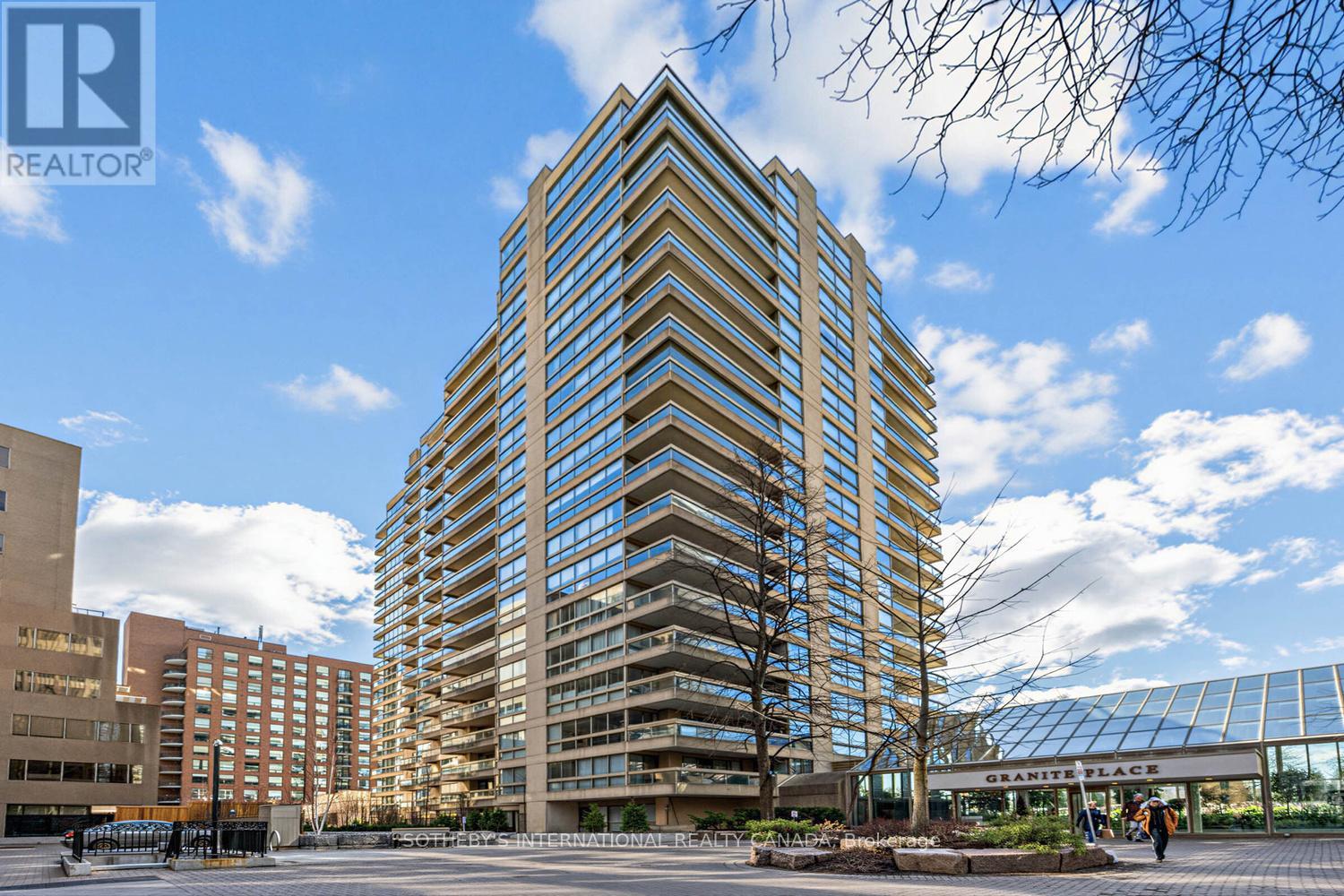 1002 - 61 St Clair Avenue W, Toronto, Ontario M4V 2Y8 - Photo 2 - C12997176