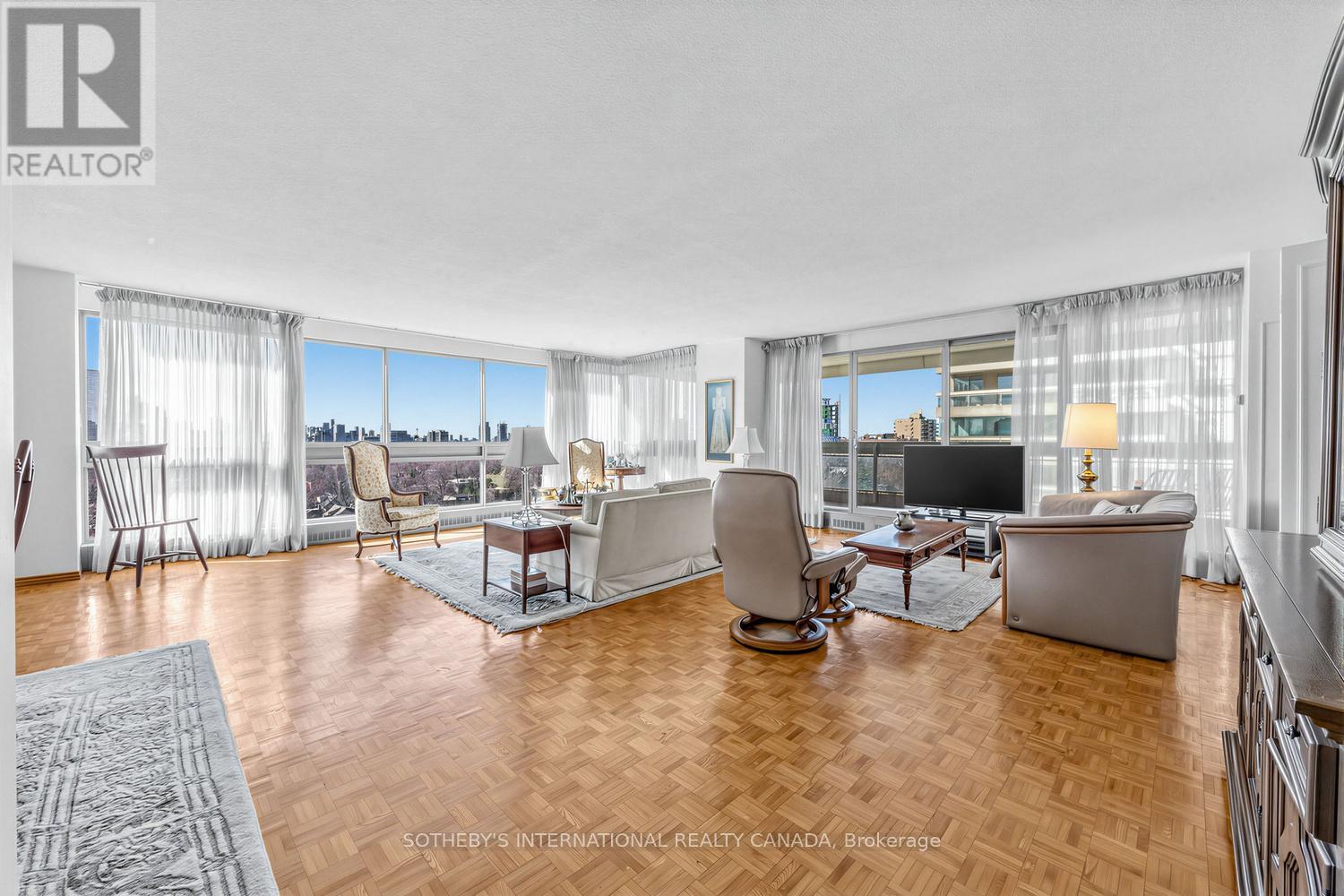 1002 - 61 St Clair Avenue W, Toronto, Ontario M4V 2Y8 - Photo 4 - C12997176