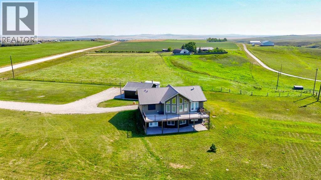 30319 Township Road 6-2a, Rural Pincher Creek No. 9, Alberta  T0K 1W0 - Photo 2 - A2281125