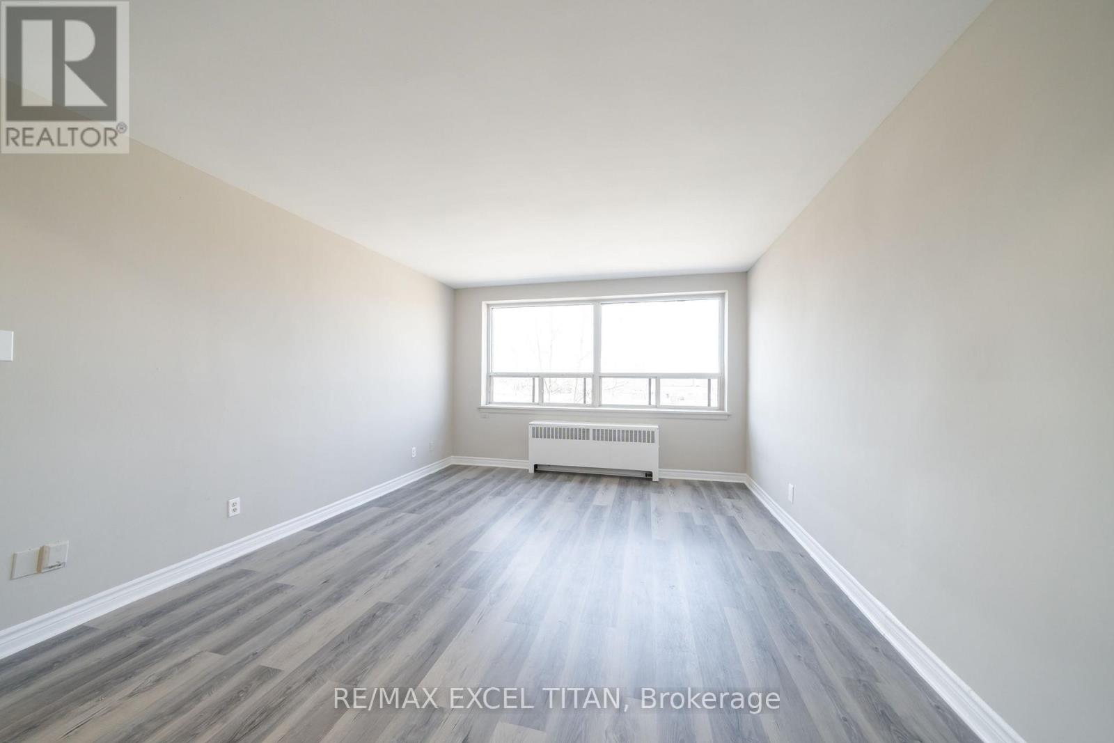 347d - 468 Ottawa Street, Hamilton, Ontario  L8H 4A6 - Photo 3 - X12983264