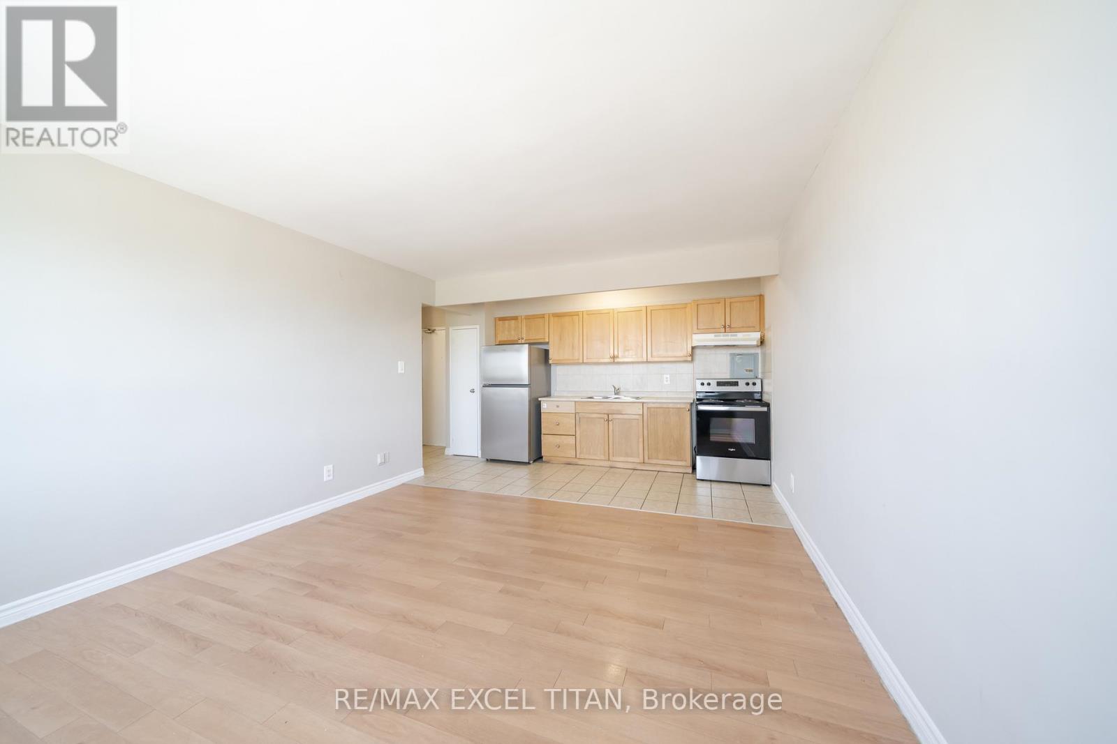 419b - 468 Ottawa Street, Hamilton, Ontario  L8H 4A6 - Photo 7 - X12983152