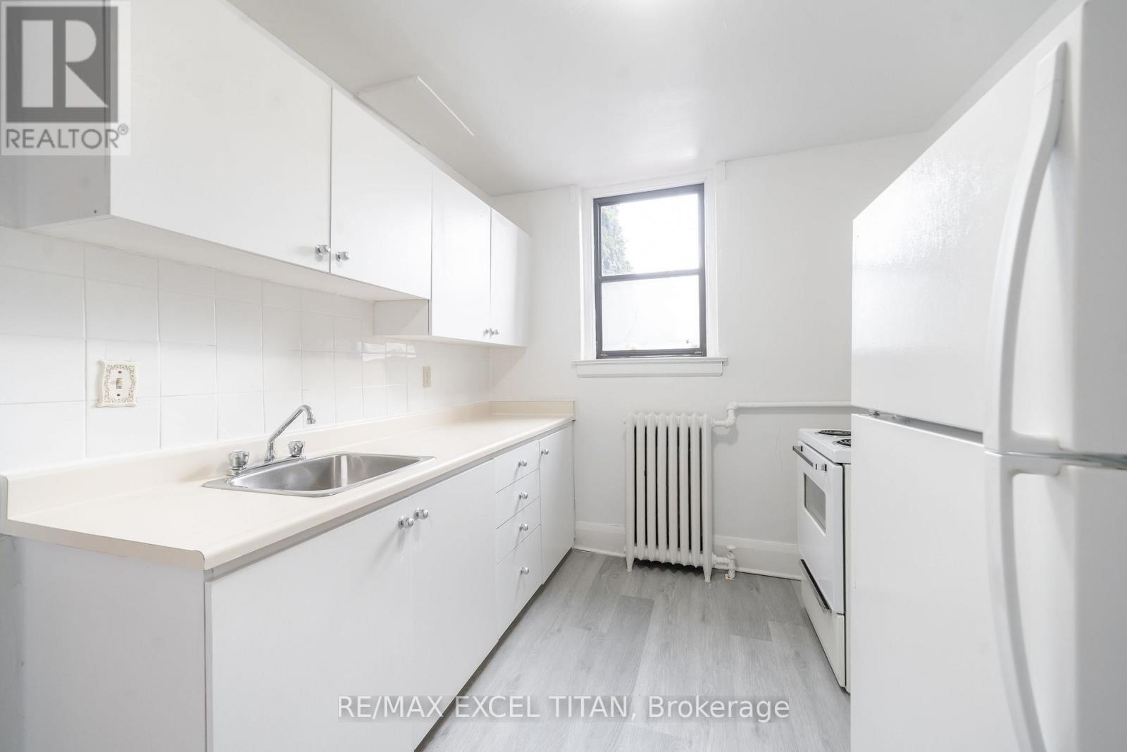 65 - 12 Kingston Road, Toronto, Ontario  M4L 1S5 - Photo 7 - E12996992