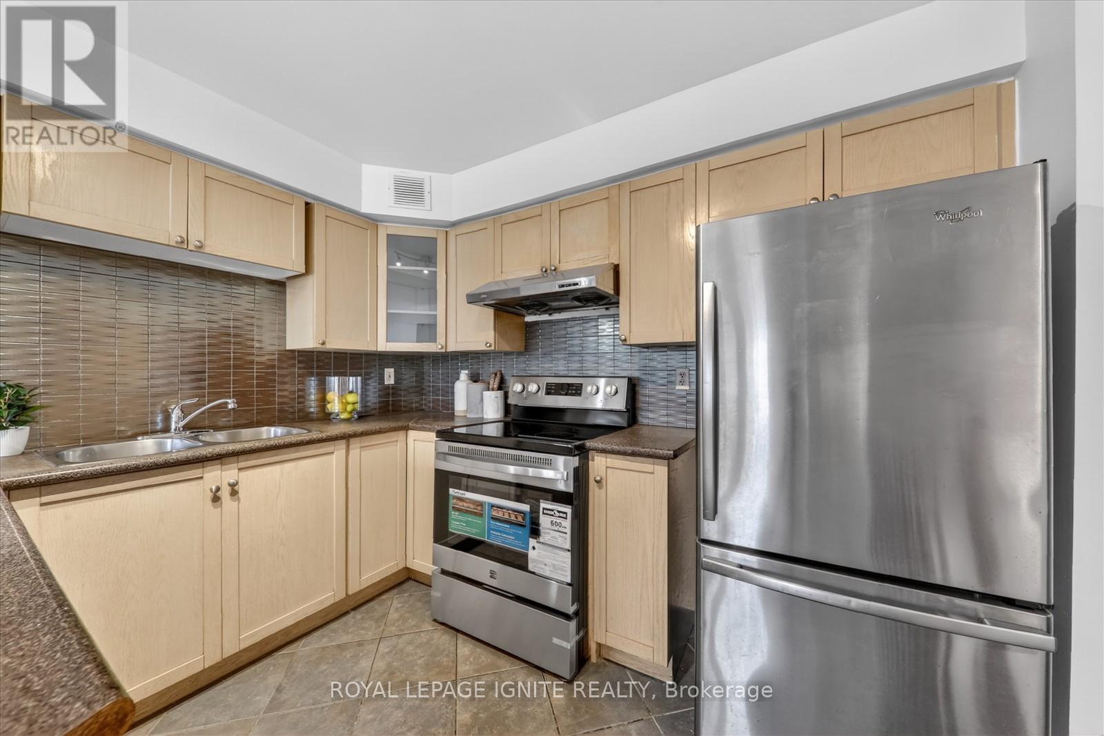 4 - 42 Pinery Trail, Toronto, Ontario  M1B 6H9 - Photo 7 - E12997008