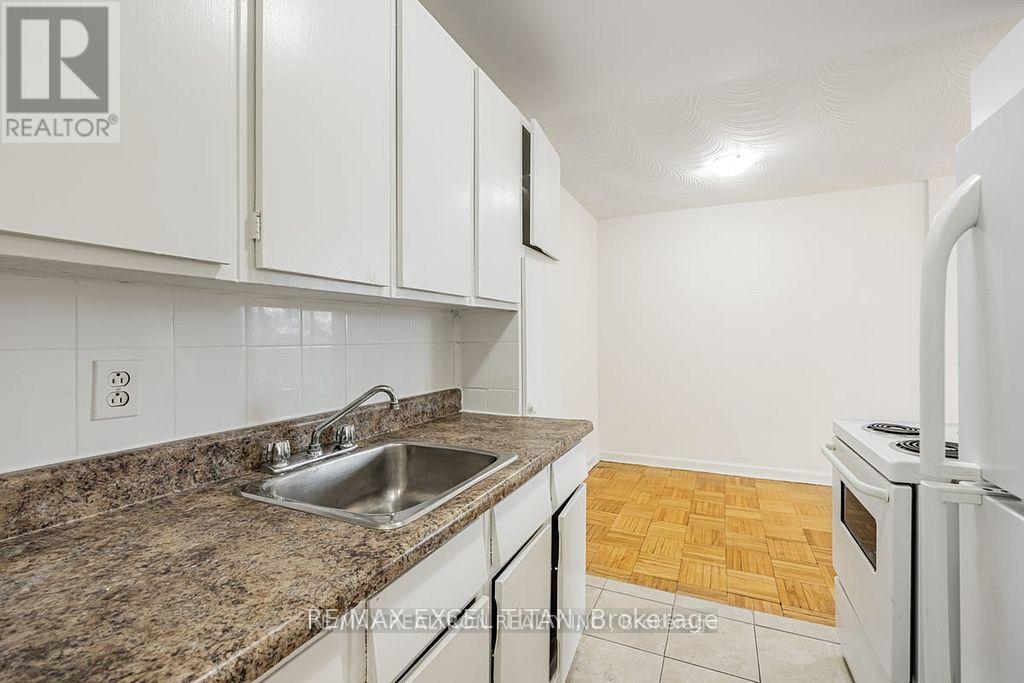 401 - 165 Cosburn Avenue, Toronto, Ontario  M4J 2L3 - Photo 5 - E12997022