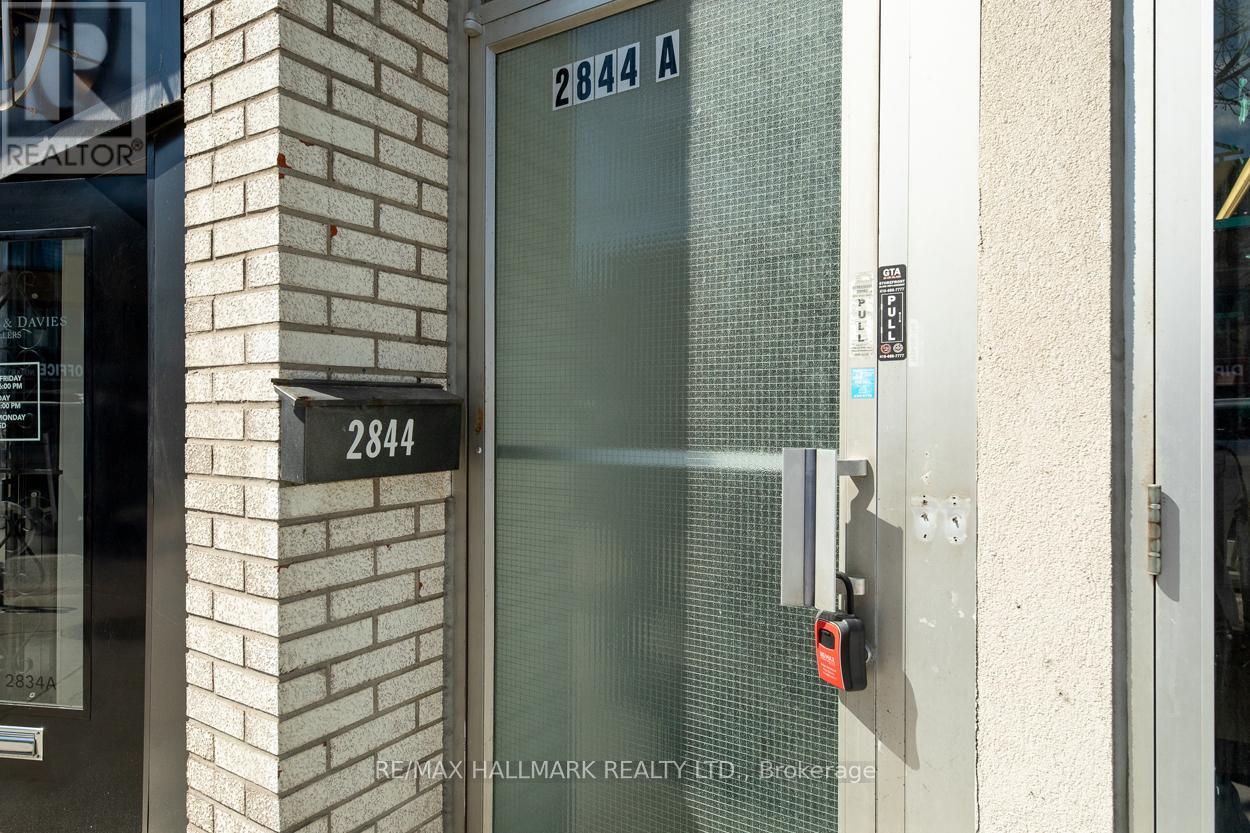 2 - 2844 Danforth Avenue, Toronto, Ontario  M4C 1M1 - Photo 2 - E12997080