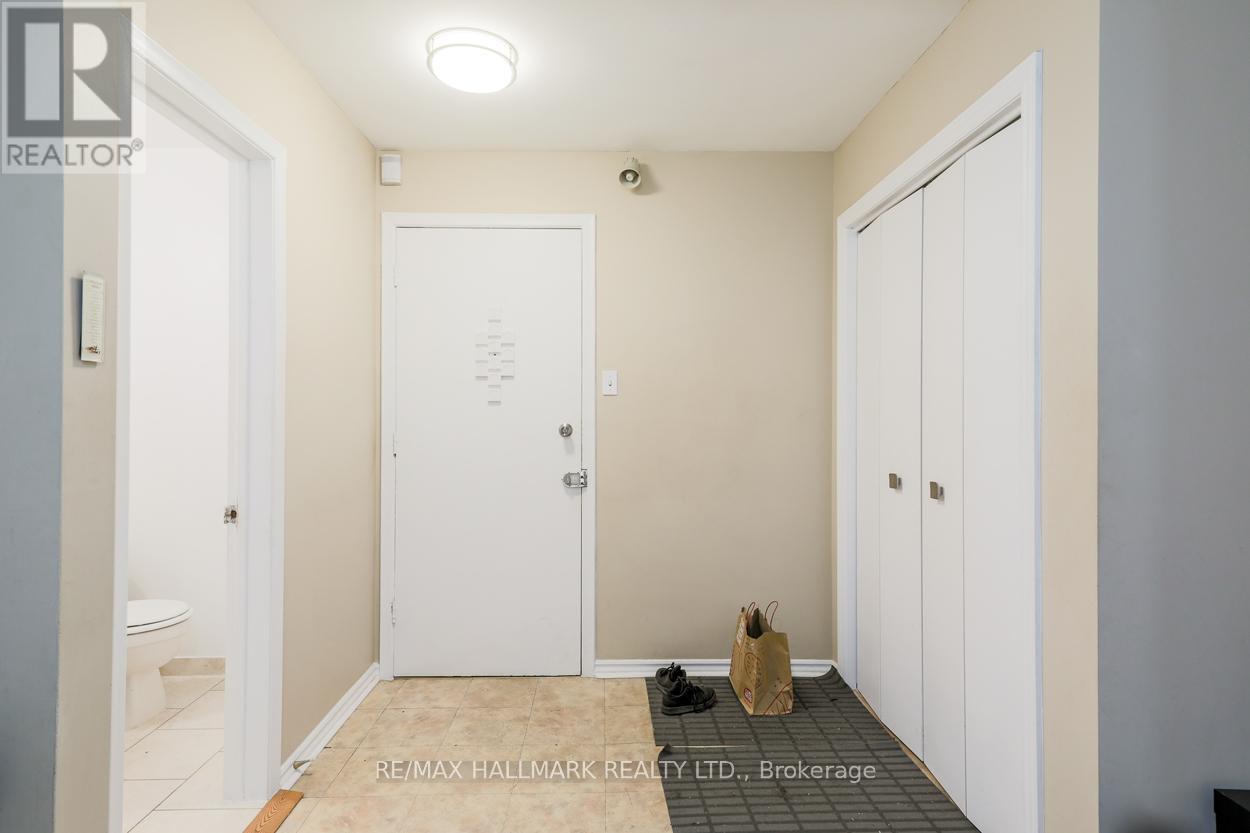 2 - 2844 Danforth Avenue, Toronto, Ontario  M4C 1M1 - Photo 4 - E12997080