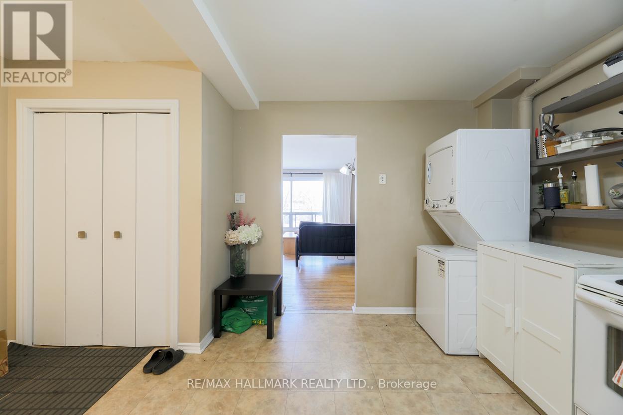 2 - 2844 Danforth Avenue, Toronto, Ontario  M4C 1M1 - Photo 6 - E12997080