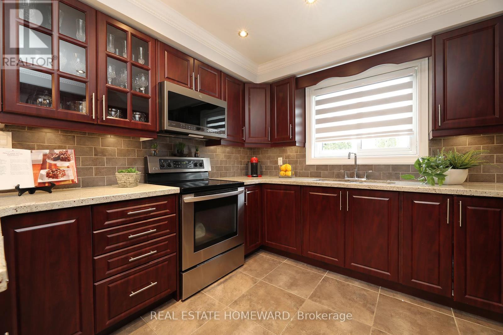 34 Mystic Avenue, Toronto, Ontario  M1L 4G9 - Photo 16 - E12997256