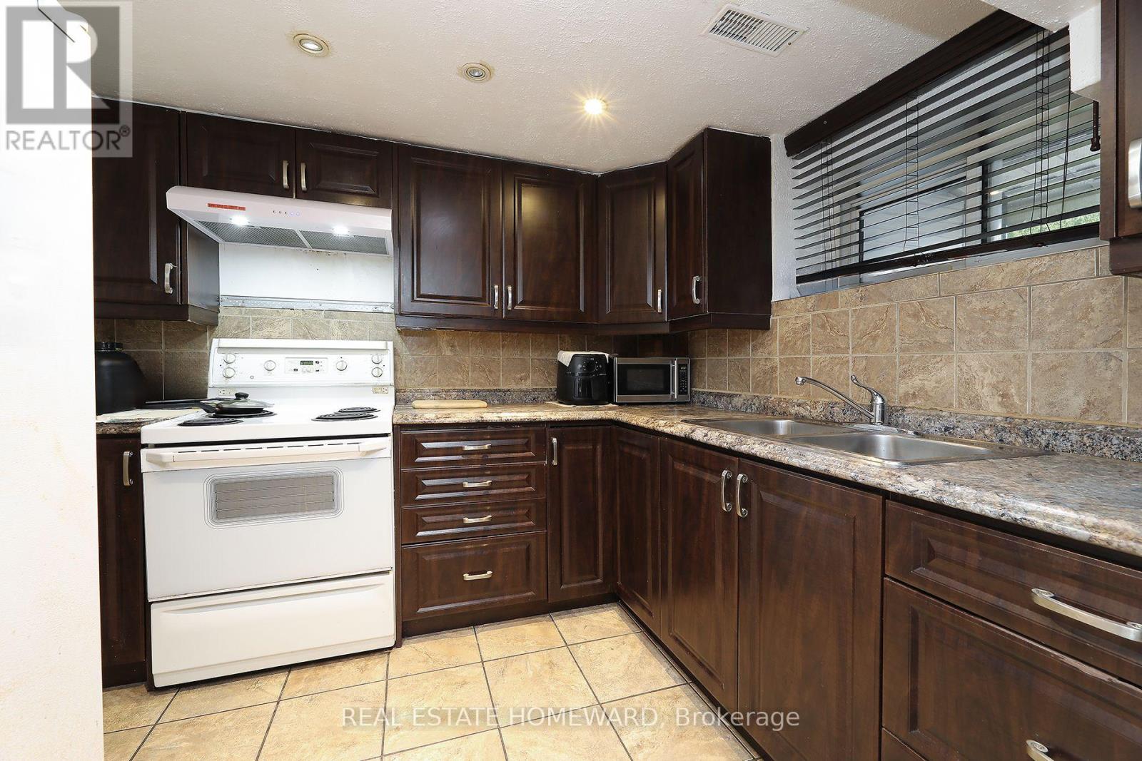 34 Mystic Avenue, Toronto, Ontario  M1L 4G9 - Photo 31 - E12997256