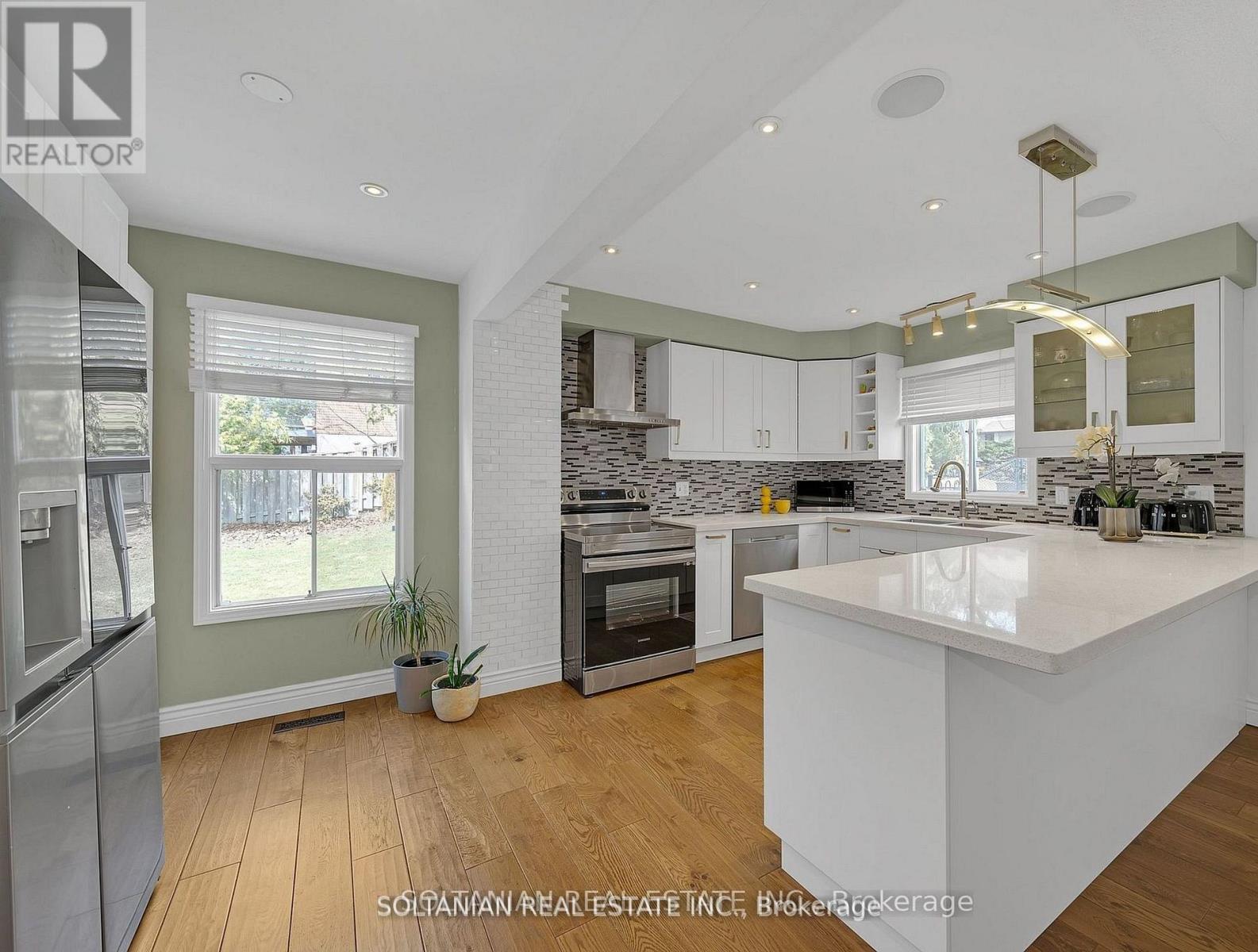 54 Braeburn Drive, Markham, Ontario  L3T 4W8 - Photo 14 - N12997200