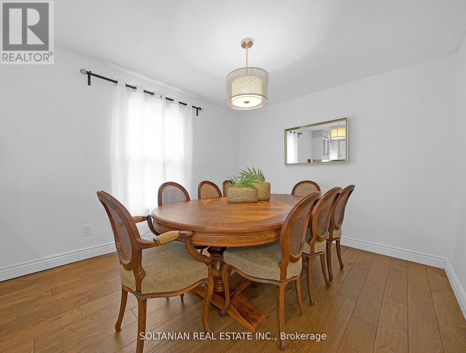 54 Braeburn Drive, Markham, Ontario  L3T 4W8 - Photo 16 - N12997200