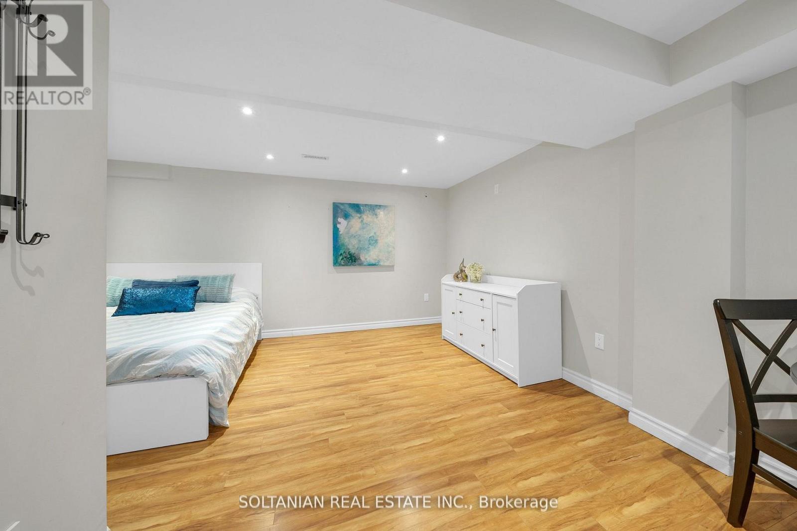 54 Braeburn Drive, Markham, Ontario  L3T 4W8 - Photo 35 - N12997200