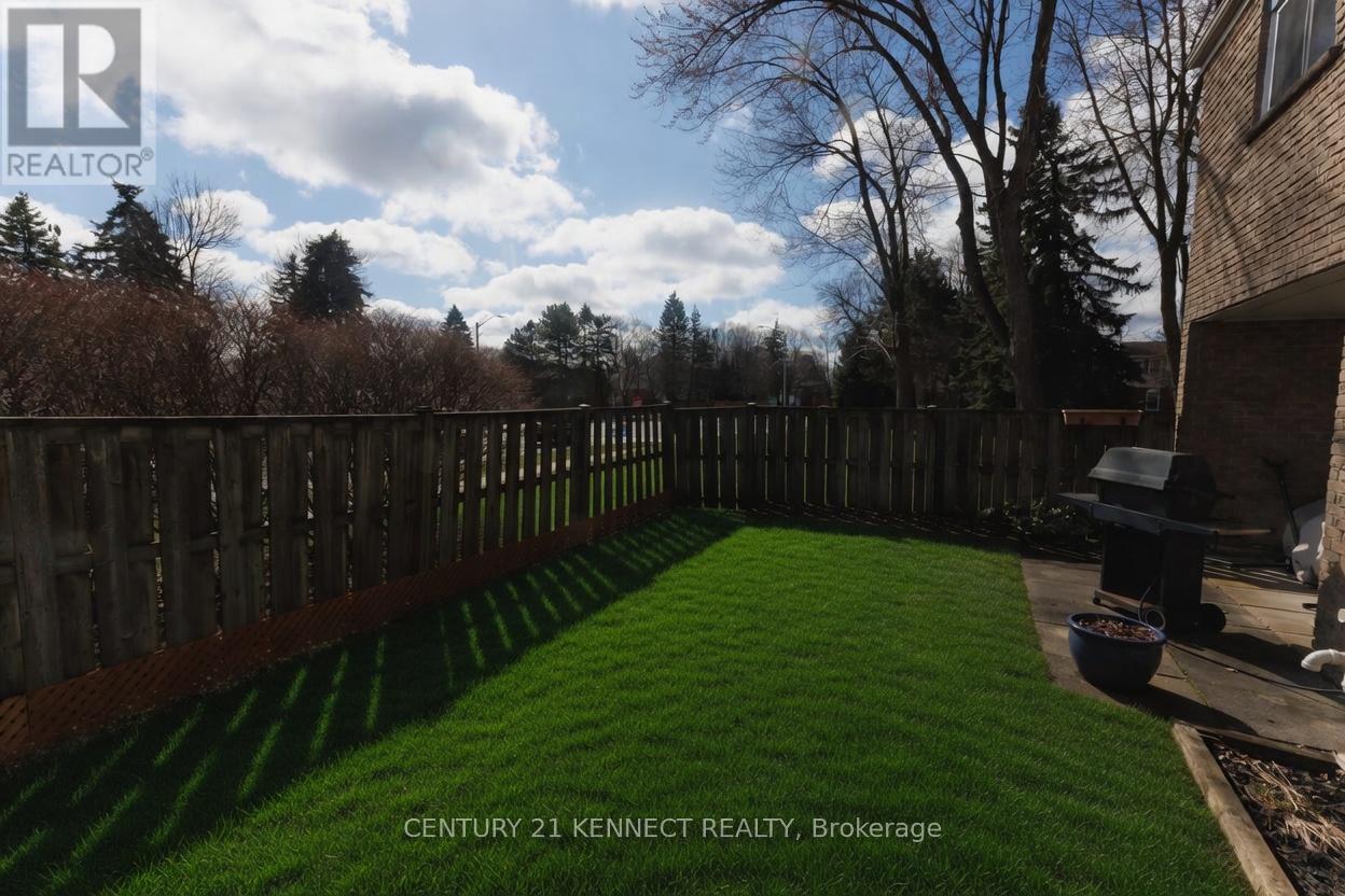 55 - 646 Village Parkway, Markham, Ontario  L3R 2S7 - Photo 30 - N12997264