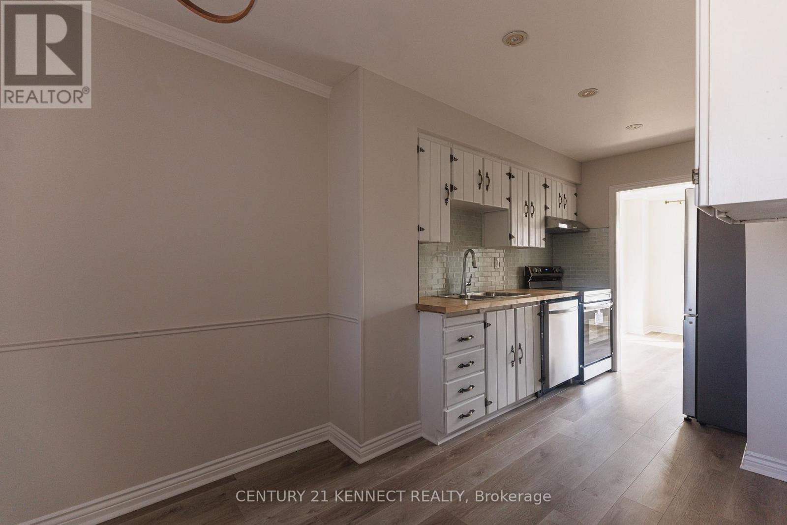 55 - 646 Village Parkway, Markham, Ontario  L3R 2S7 - Photo 4 - N12997264