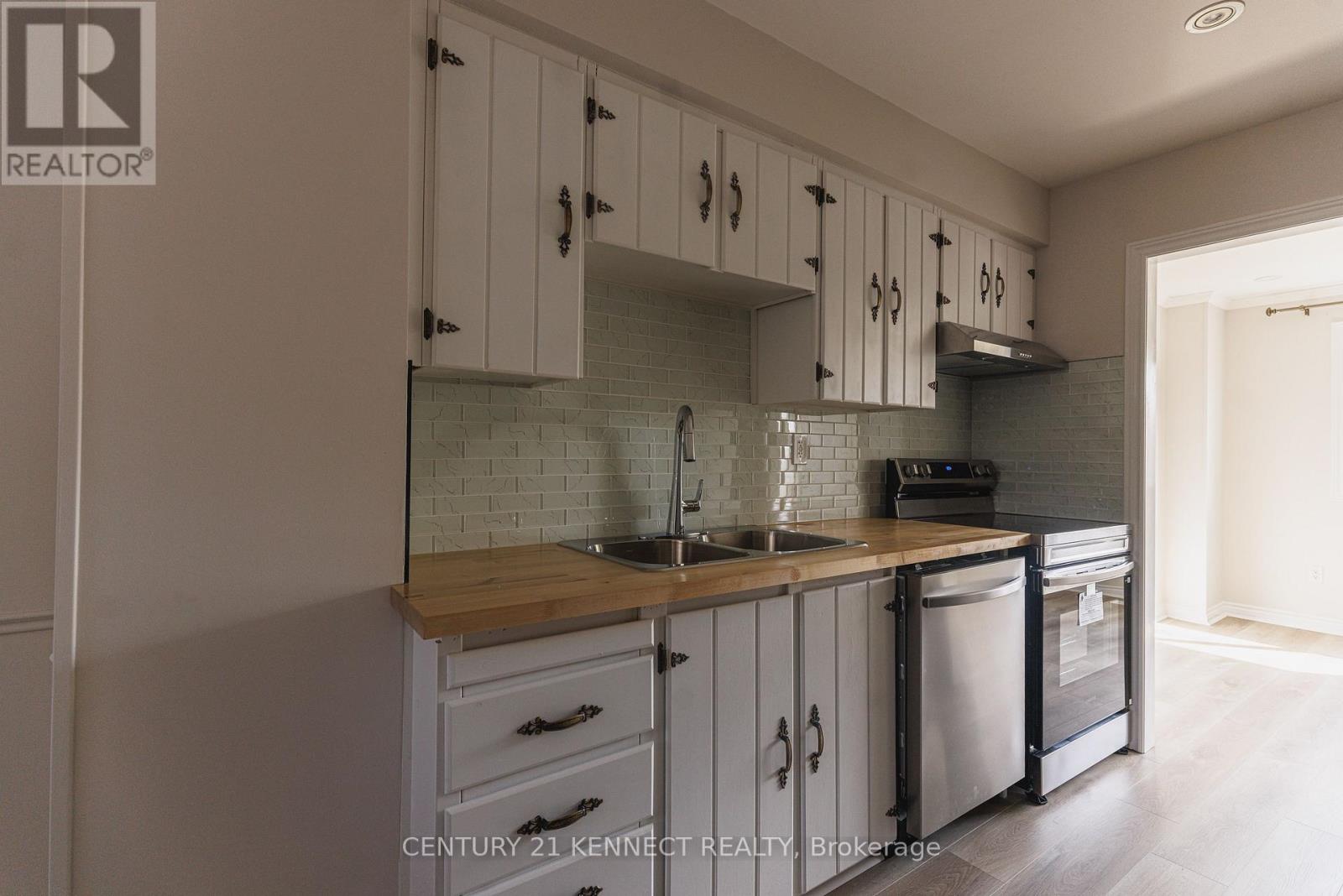 55 - 646 Village Parkway, Markham, Ontario  L3R 2S7 - Photo 5 - N12997264