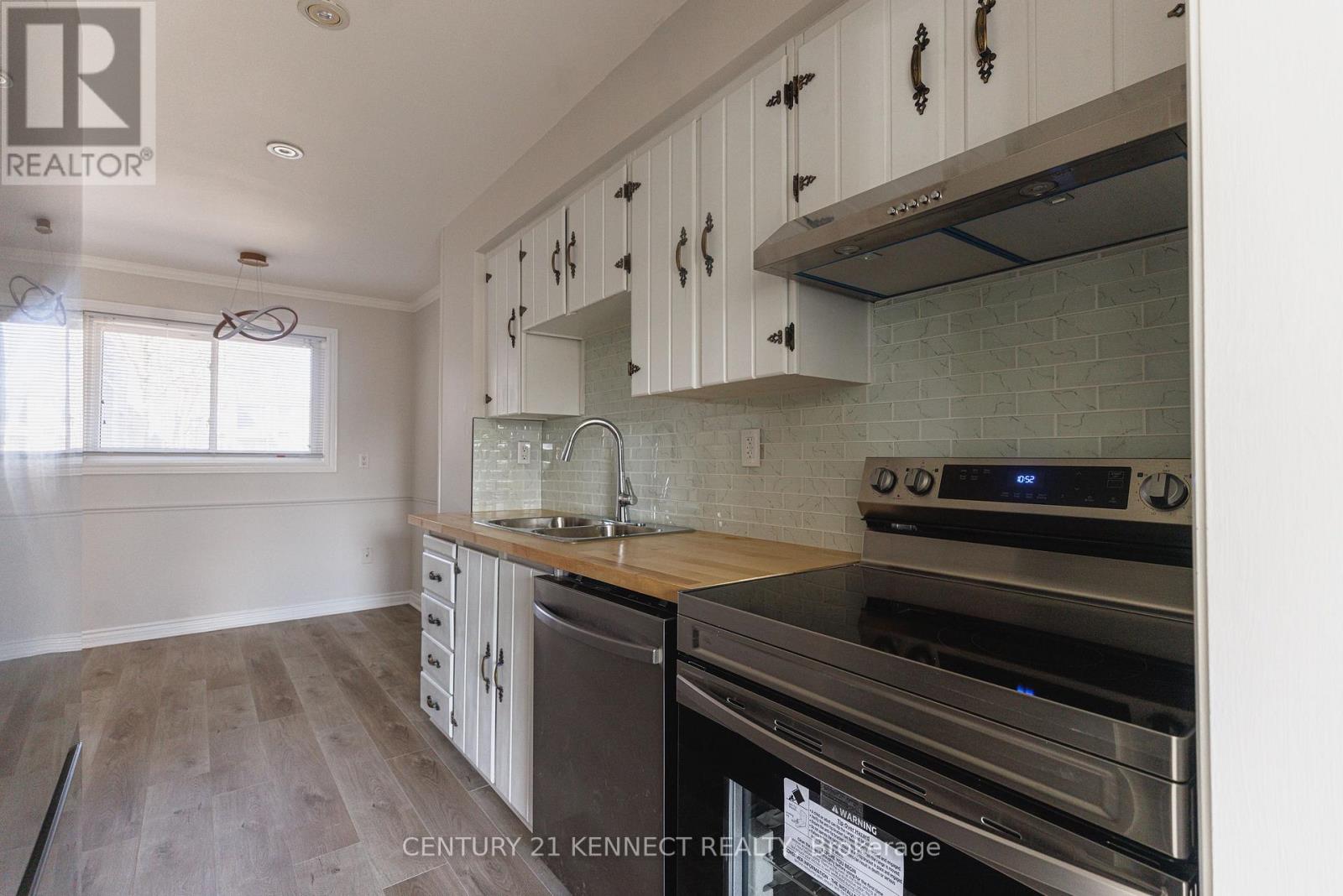 55 - 646 Village Parkway, Markham, Ontario  L3R 2S7 - Photo 6 - N12997264