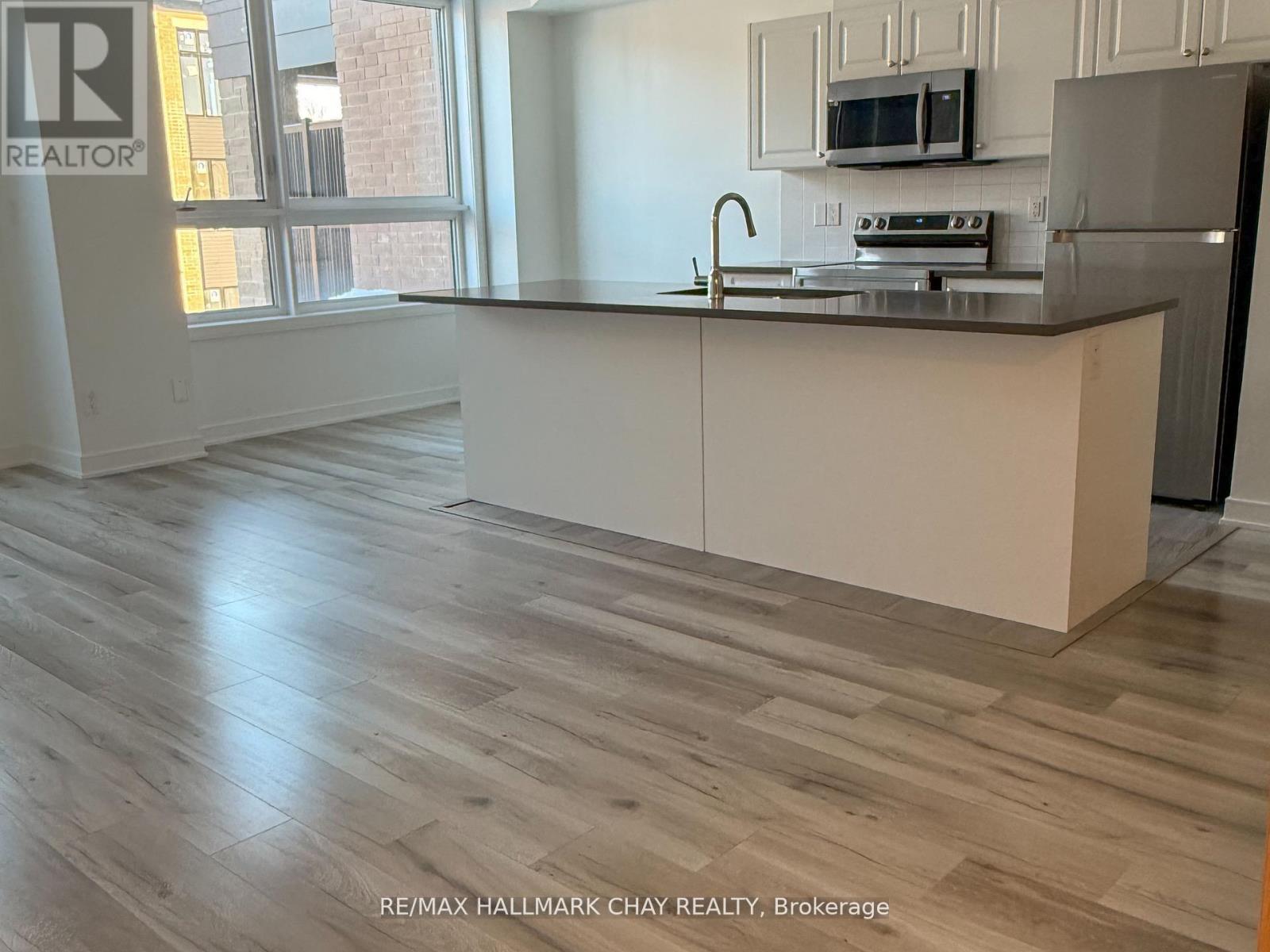 5 Red Maple Lane, Barrie (Innis-Shore), Ontario  L9J 0N4 - Photo 3 - S12997092