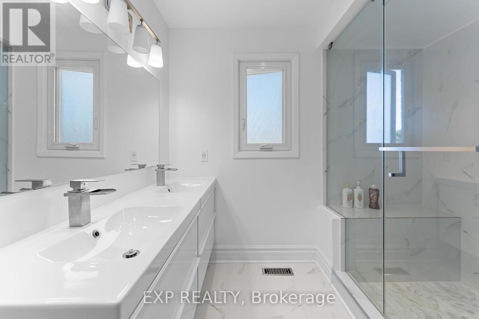 27 Via Nova Drive, Vaughan, Ontario L4L 7P9 - Photo 31 - N12994250