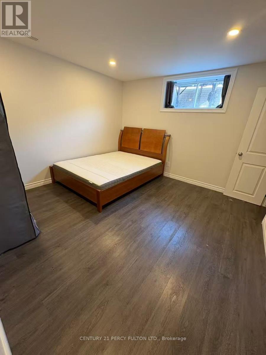 Basement - 22 Chester Street, Oakville, Ontario  L6H 6G8 - Photo 7 - W12834516